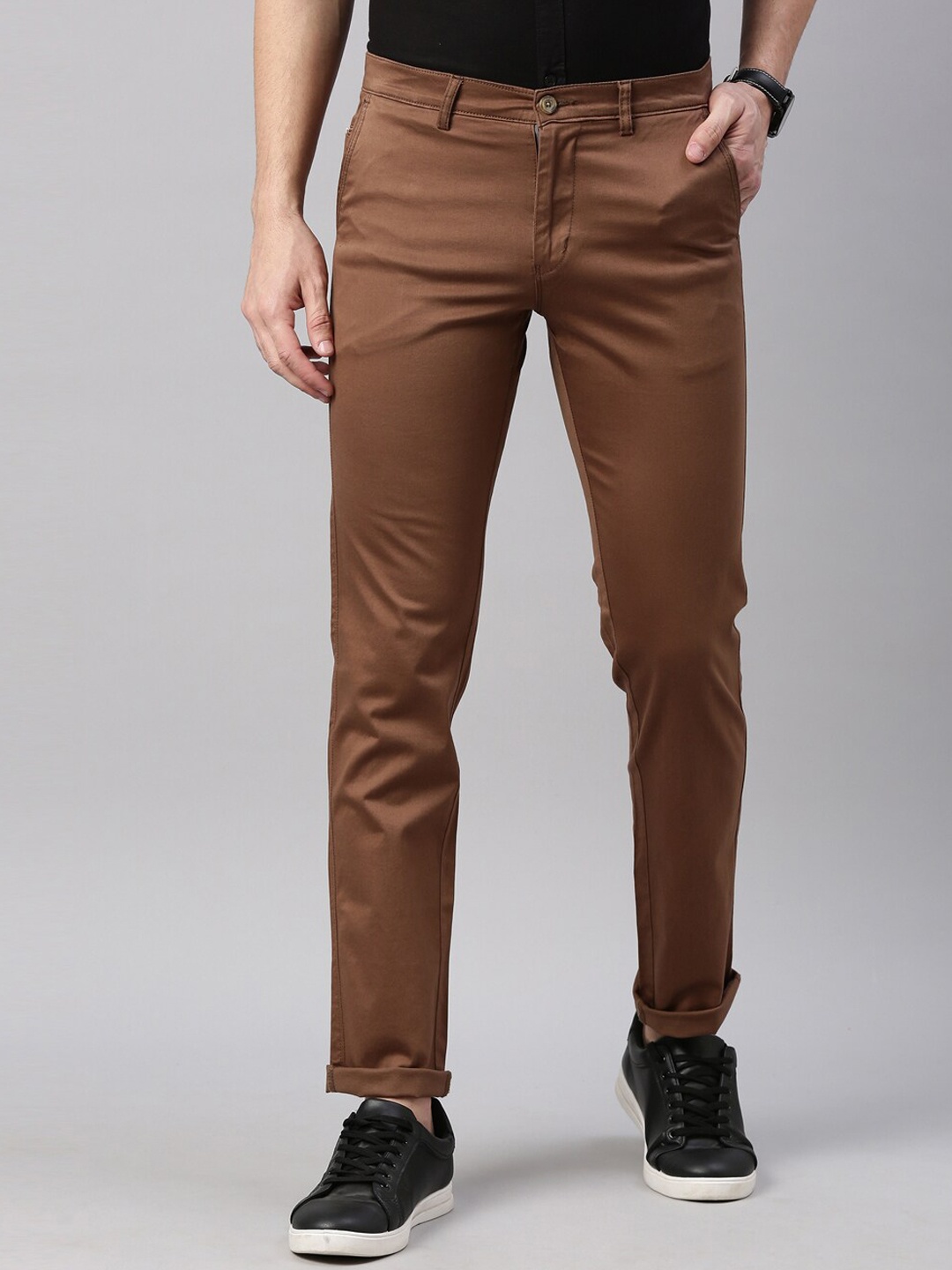 

Chennis Men Slim Fit Trousers, Brown