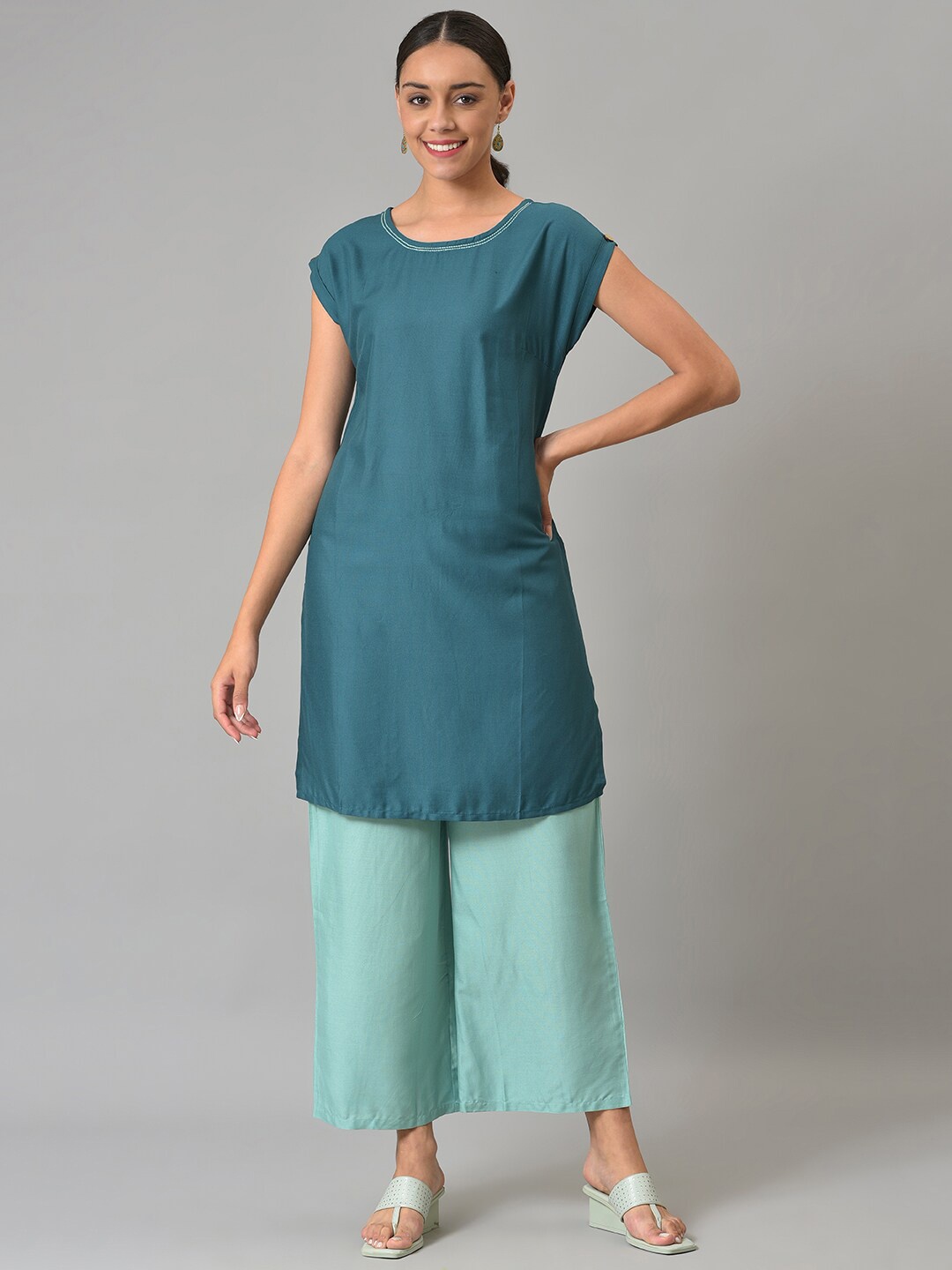 

AURELIA Women Blue & Teal Kurta with Palazzos