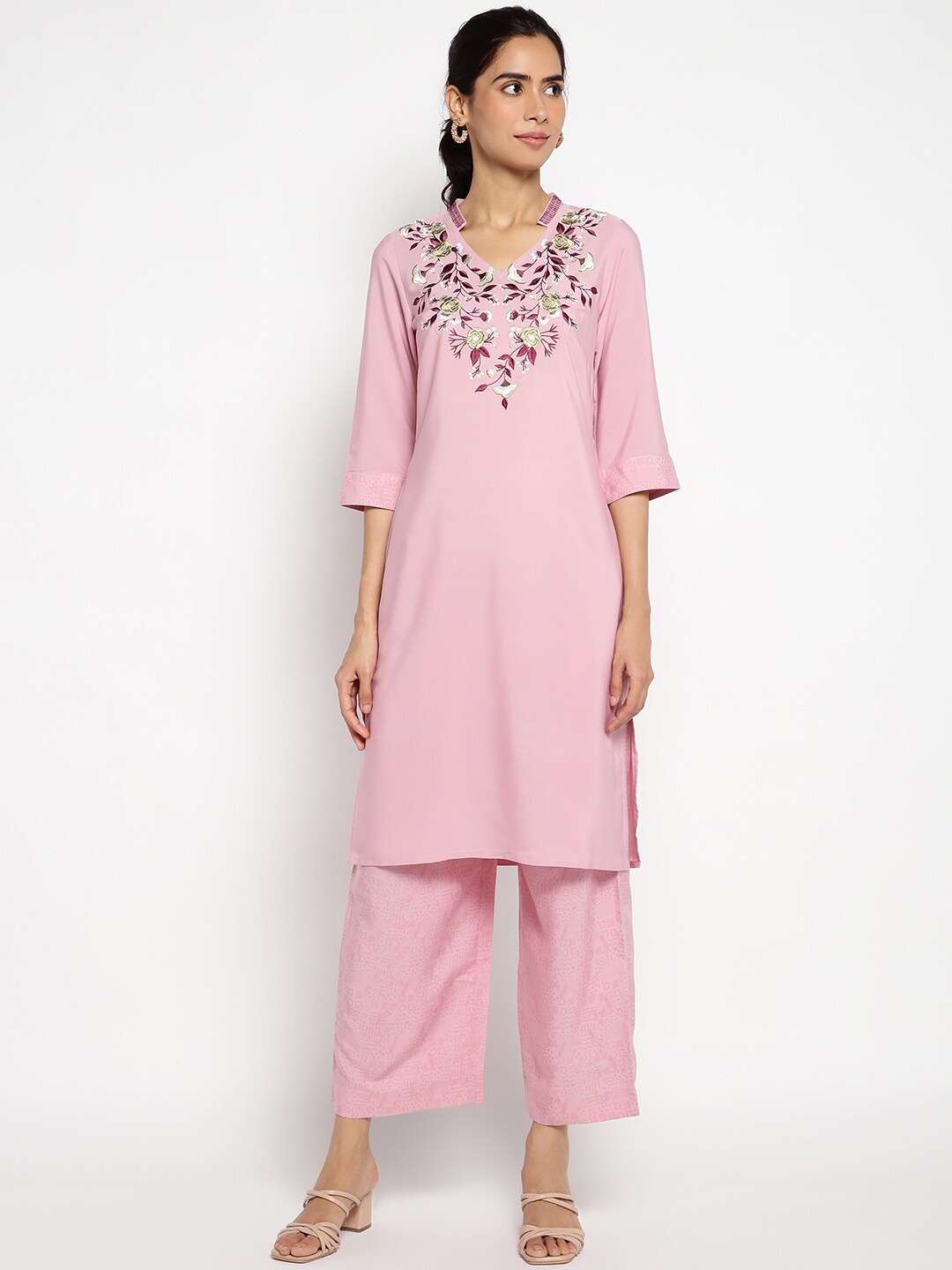 

AURELIA Women Pink Floral Embroidered Kurta with Palazzos