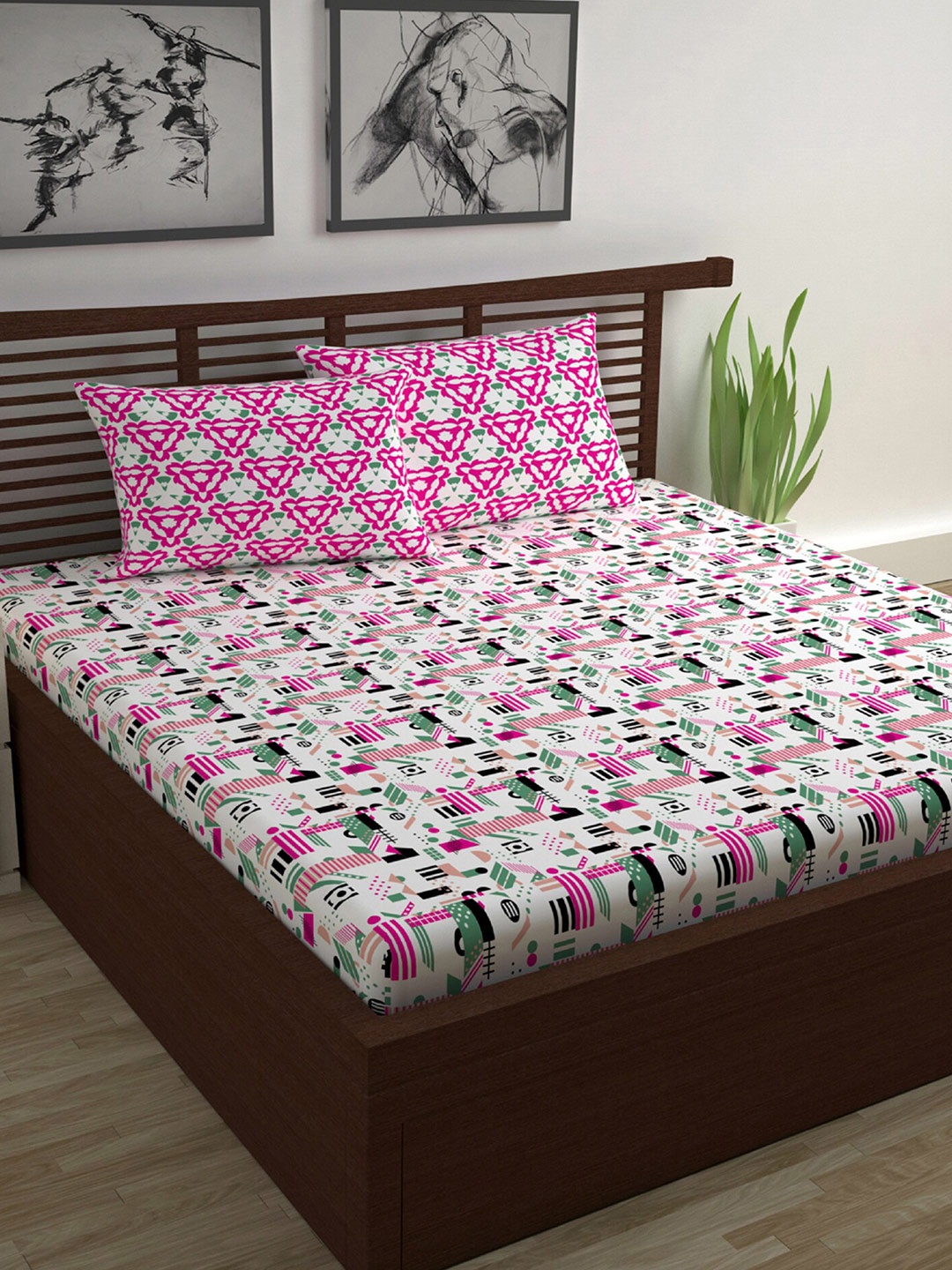 

Divine Casa Pink & White Geometric 120 TC Queen Bedsheet with 2 Pillow Covers