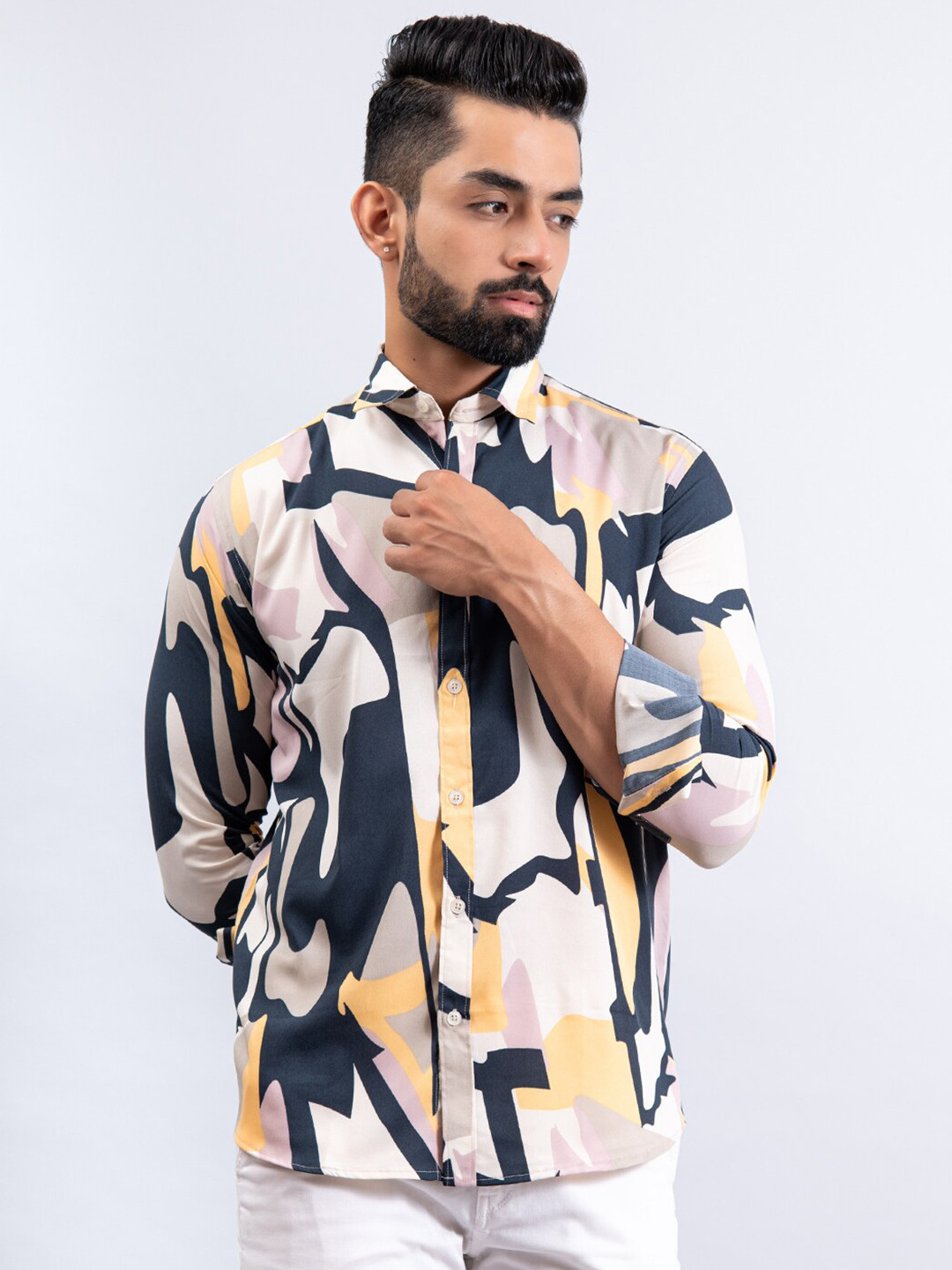 

Tistabene Men Navy Blue Regular Fit Printed Crepe Casual Shirt