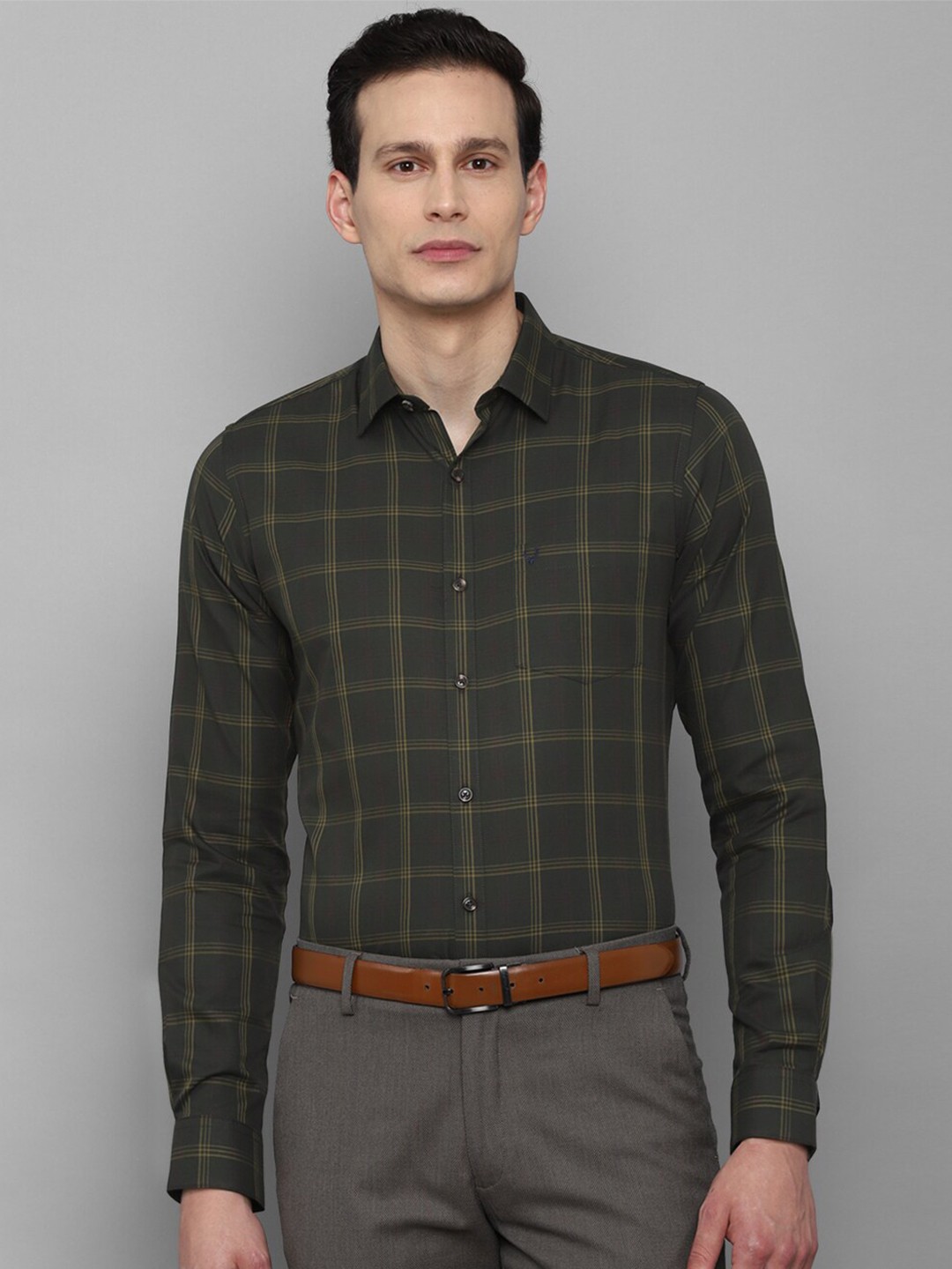 

Allen Solly Men Green Slim Fit Checked Pure Cotton Formal Shirt
