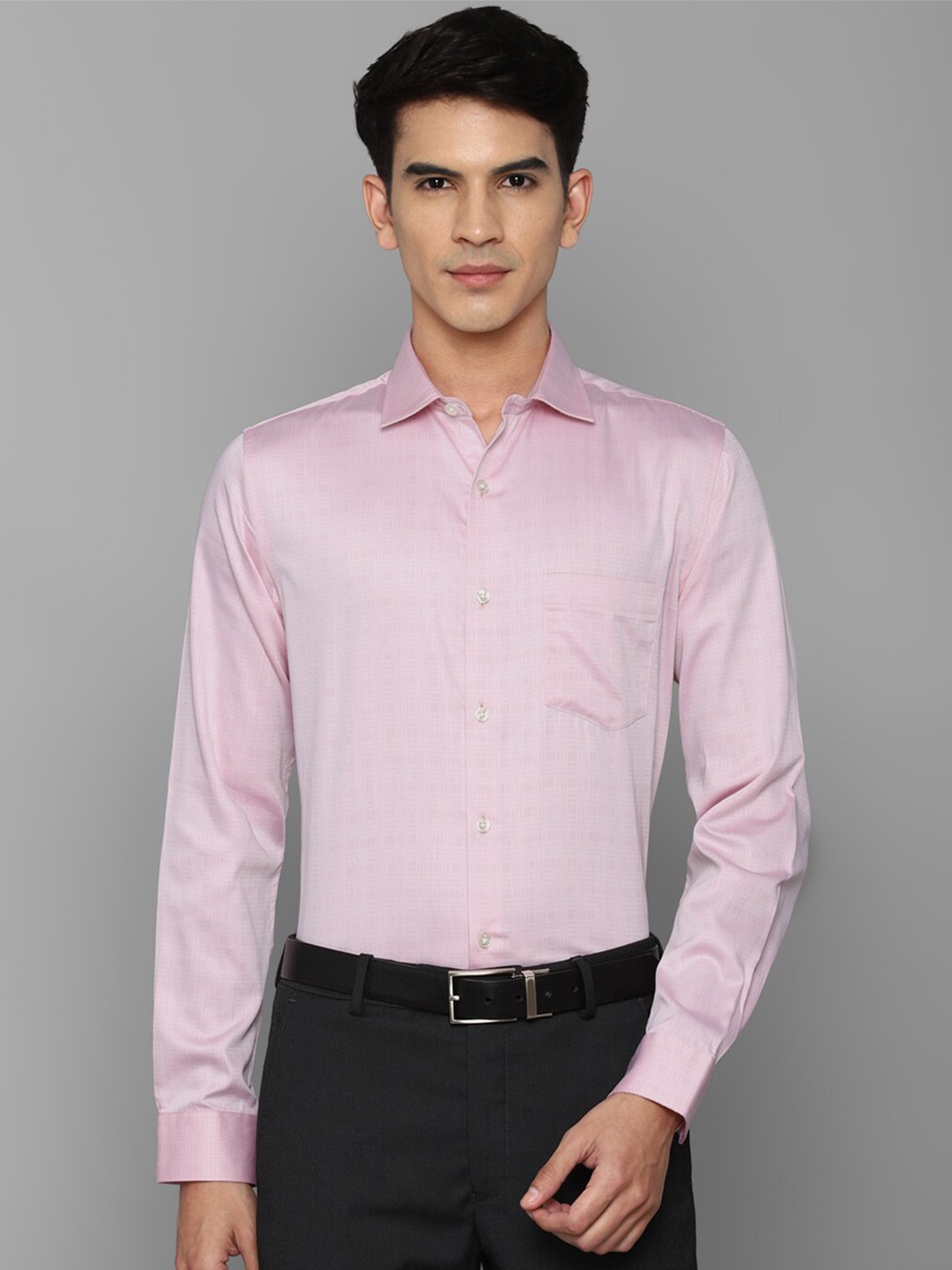 

Allen Solly Men Pink Slim Fit Checked Pure Cotton Casual Shirt