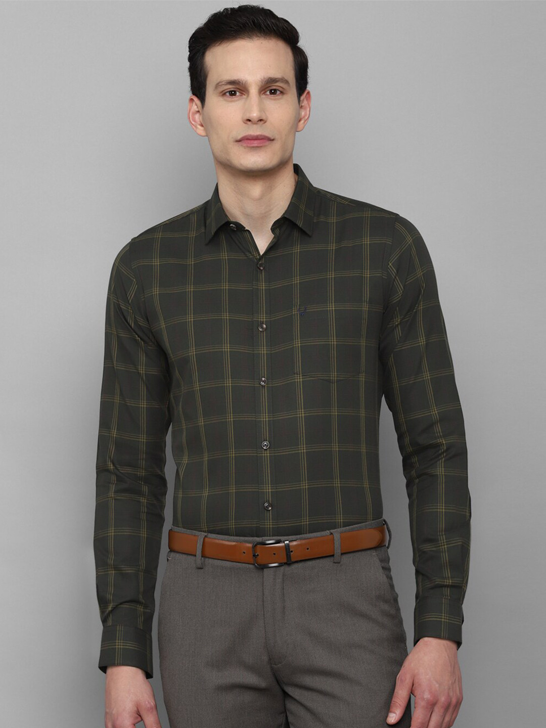 

Allen Solly Men Green Slim Fit Checked Pure Cotton Formal Shirt