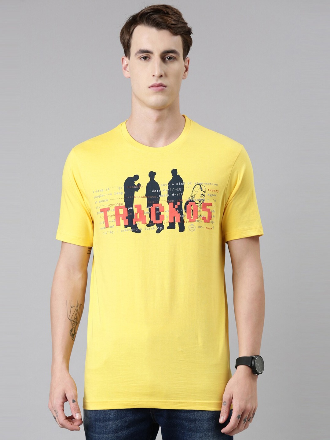 

Chennis Men Yellow Typography Printed Cotton Slim Fit T-shirt