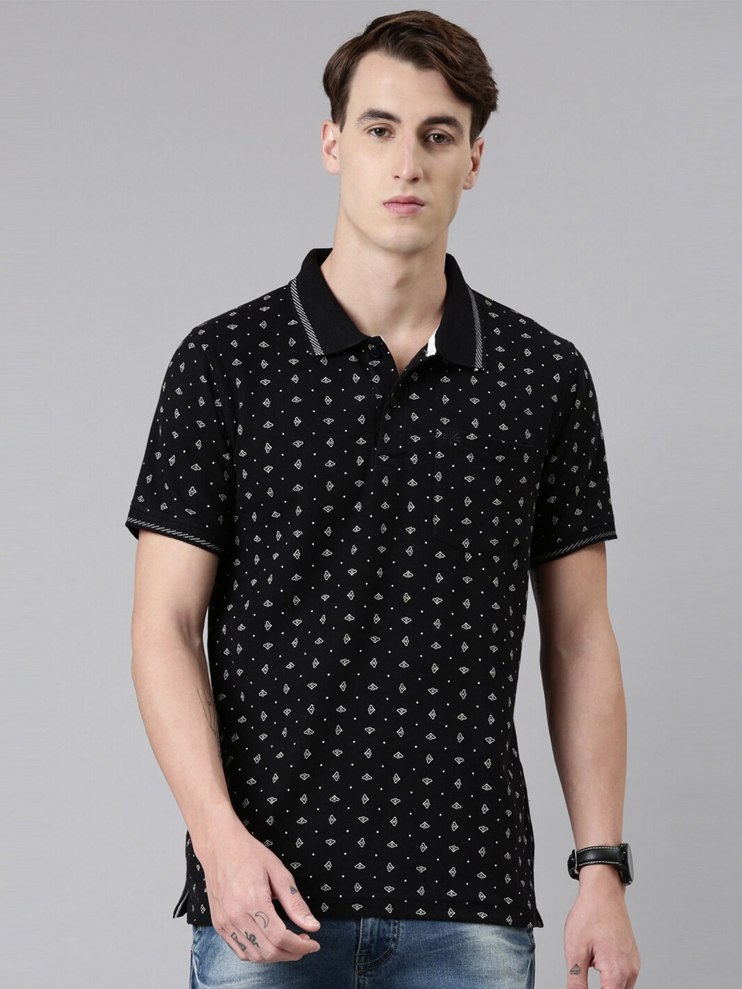 

Chennis Men Black Printed Polo Collar Cotton Slim Fit T-shirt