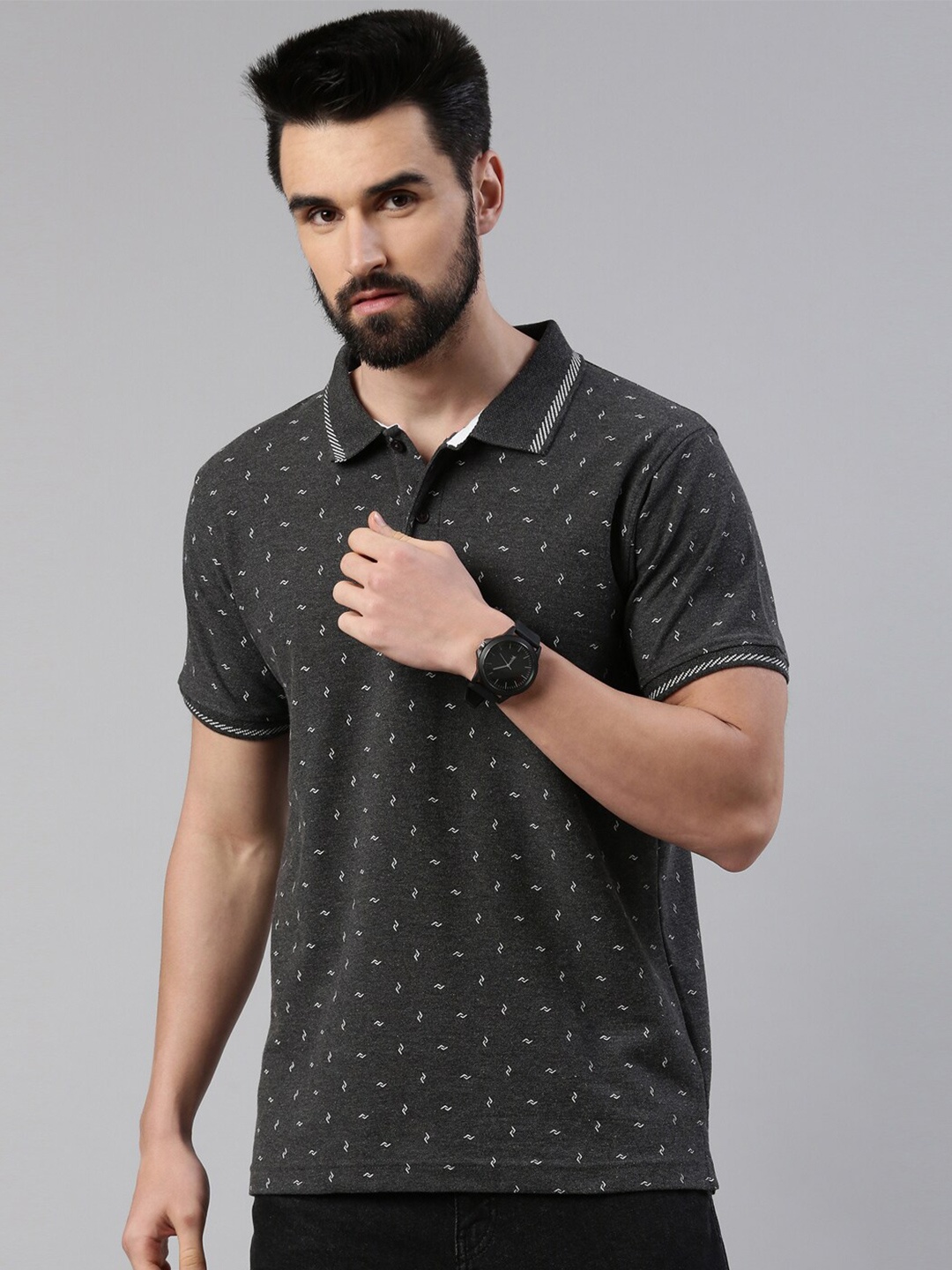 

Chennis Men Grey Printed Polo Collar Slim Fit T-shirt