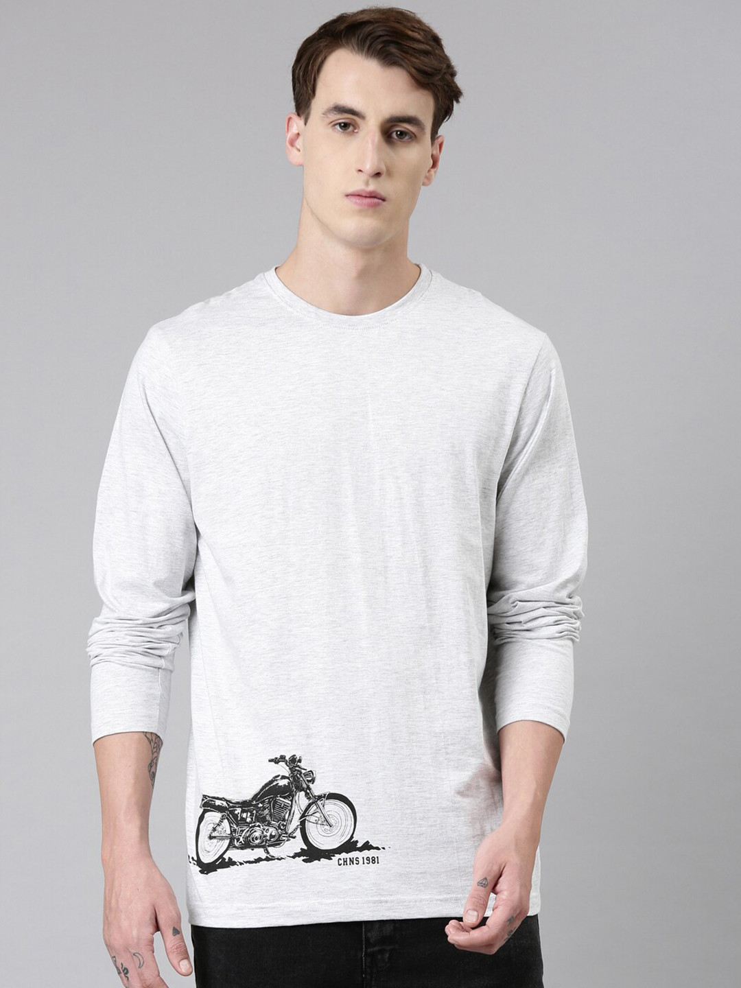 

Chennis Men Grey Melange Pure Cotton Slim Fit Casual T-shirt