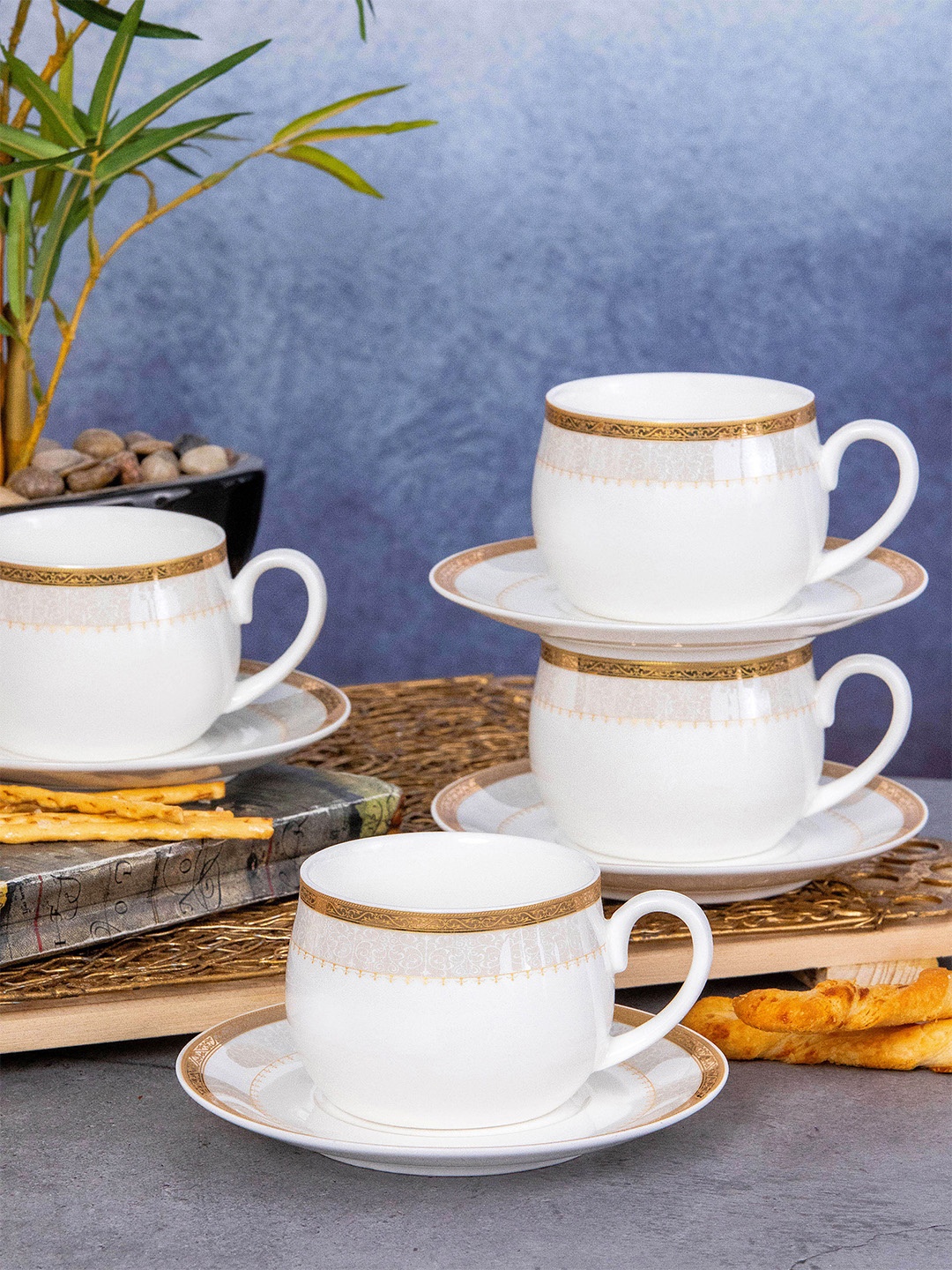 

White Gold White & Gold Set Of 6 Printed Porcelain Glossy Cups and Saucers 160 Each