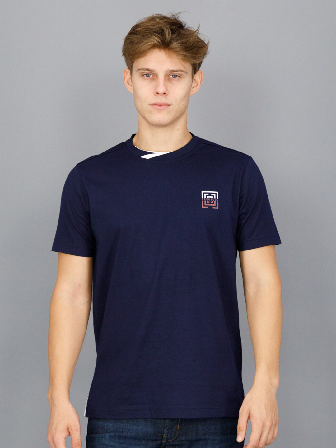 

FREESOUL Men Blue T-shirt