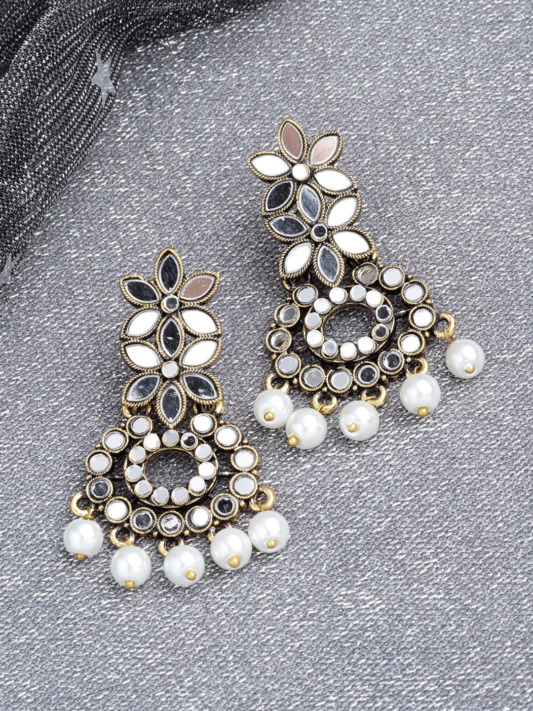 

PANASH Women Silver-Toned & White Floral Chandbalis Earrings