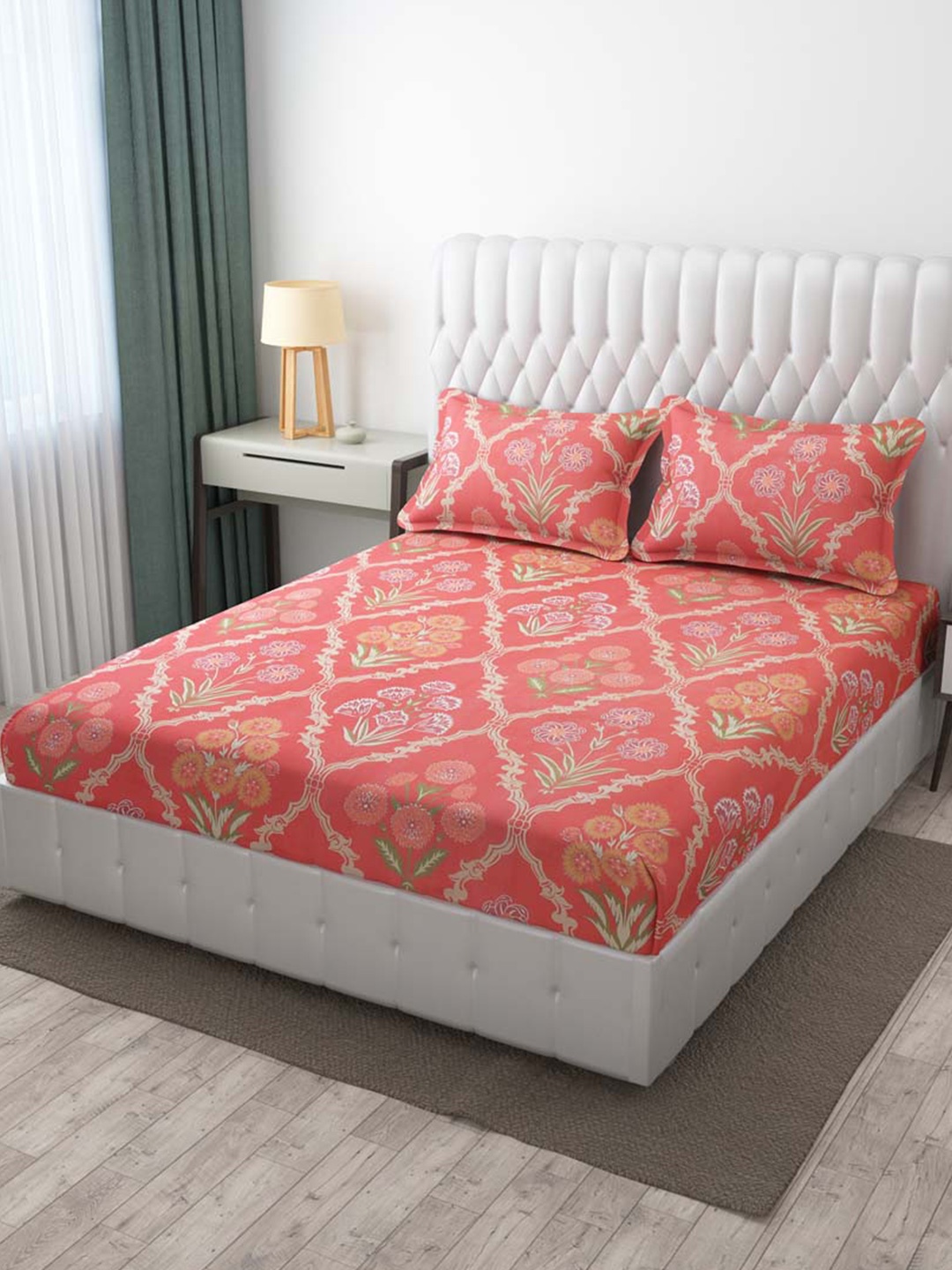 

Slushy Mushy Peach-Coloured & Green Ethnic Motifs 300 TC King Bedsheet with 2 Pillow Covers