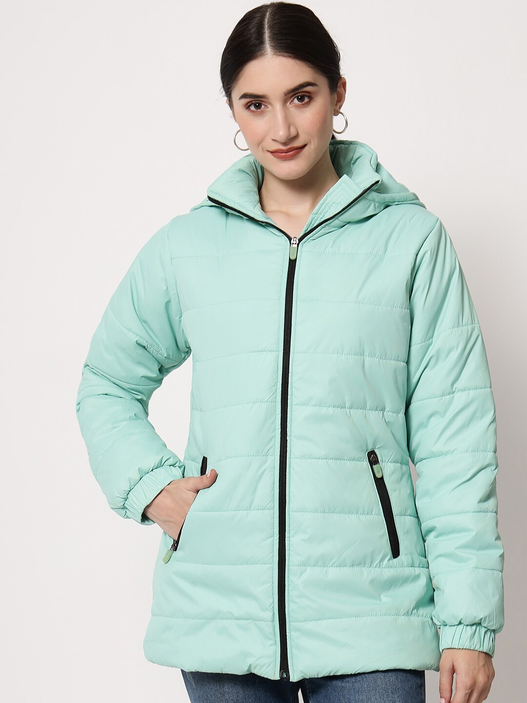 

Kotty Women Sea Green Solid Hooded Puffer Jacket