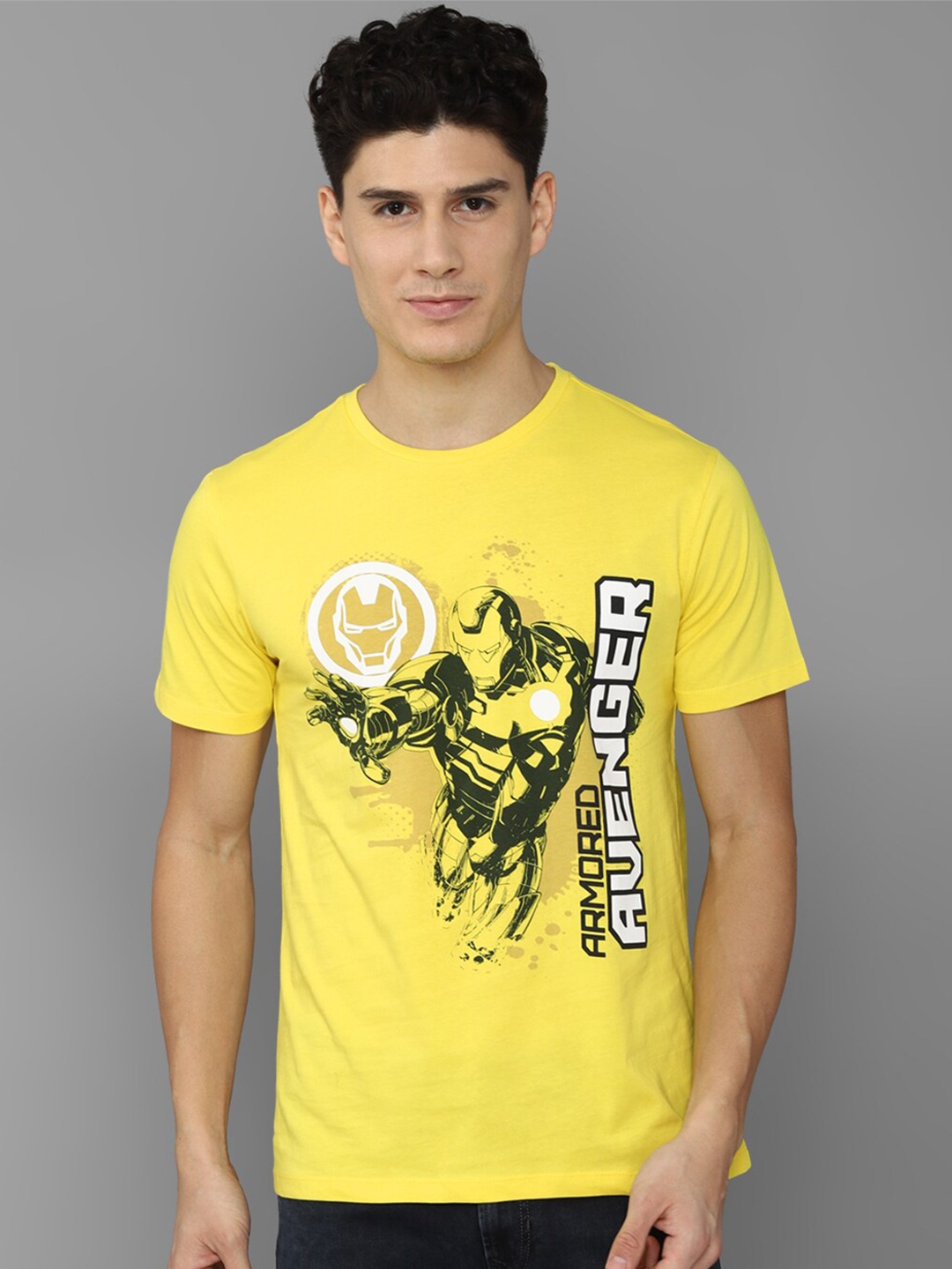 

Allen Solly Men Yellow Iron Man Printed Pure Cotton Slim Fit T-shirt