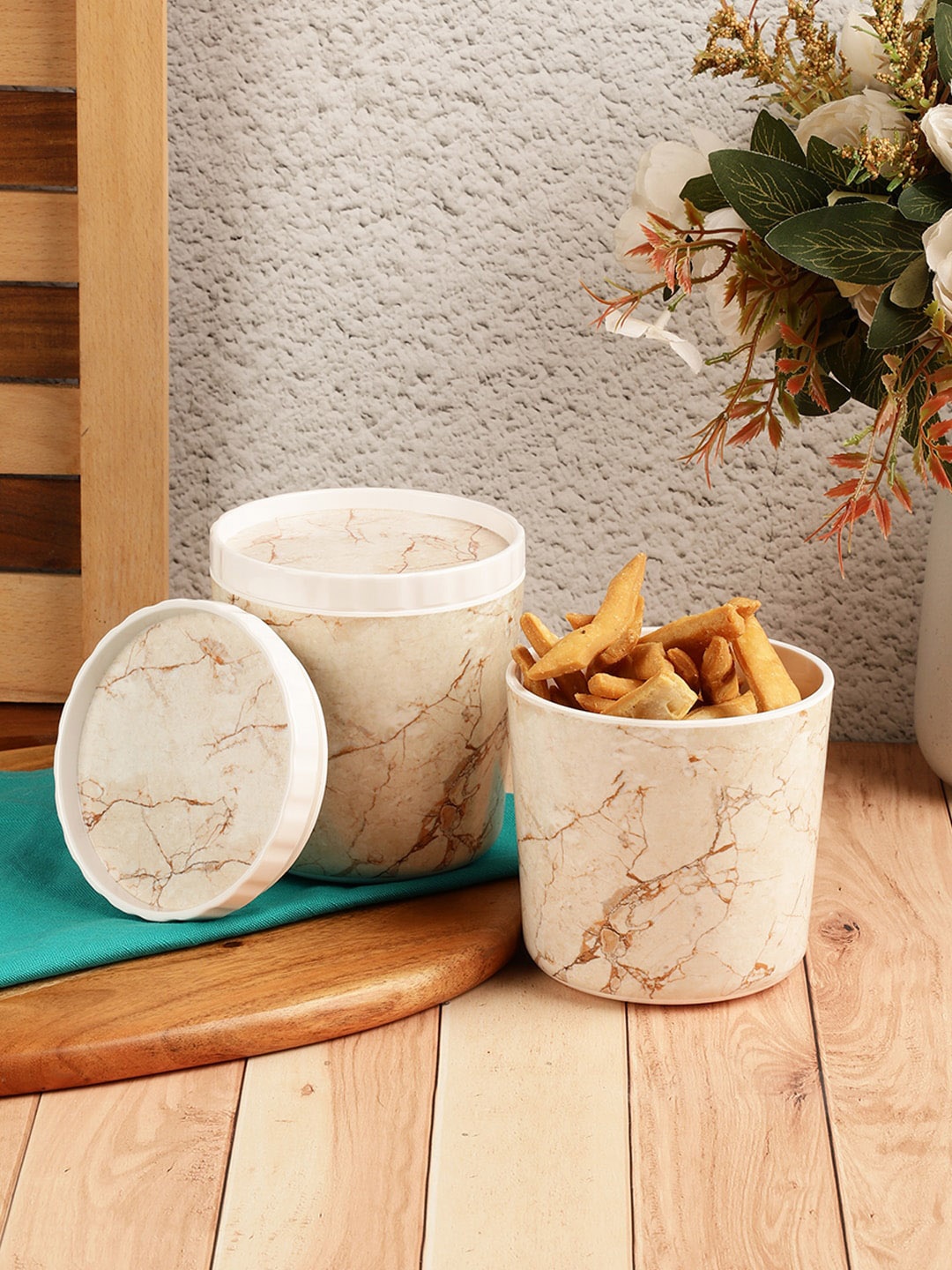 

Servewell Air Tight Melamine Elegant Off White Set of 4 Dishwasher Safe Jar- 700 ml