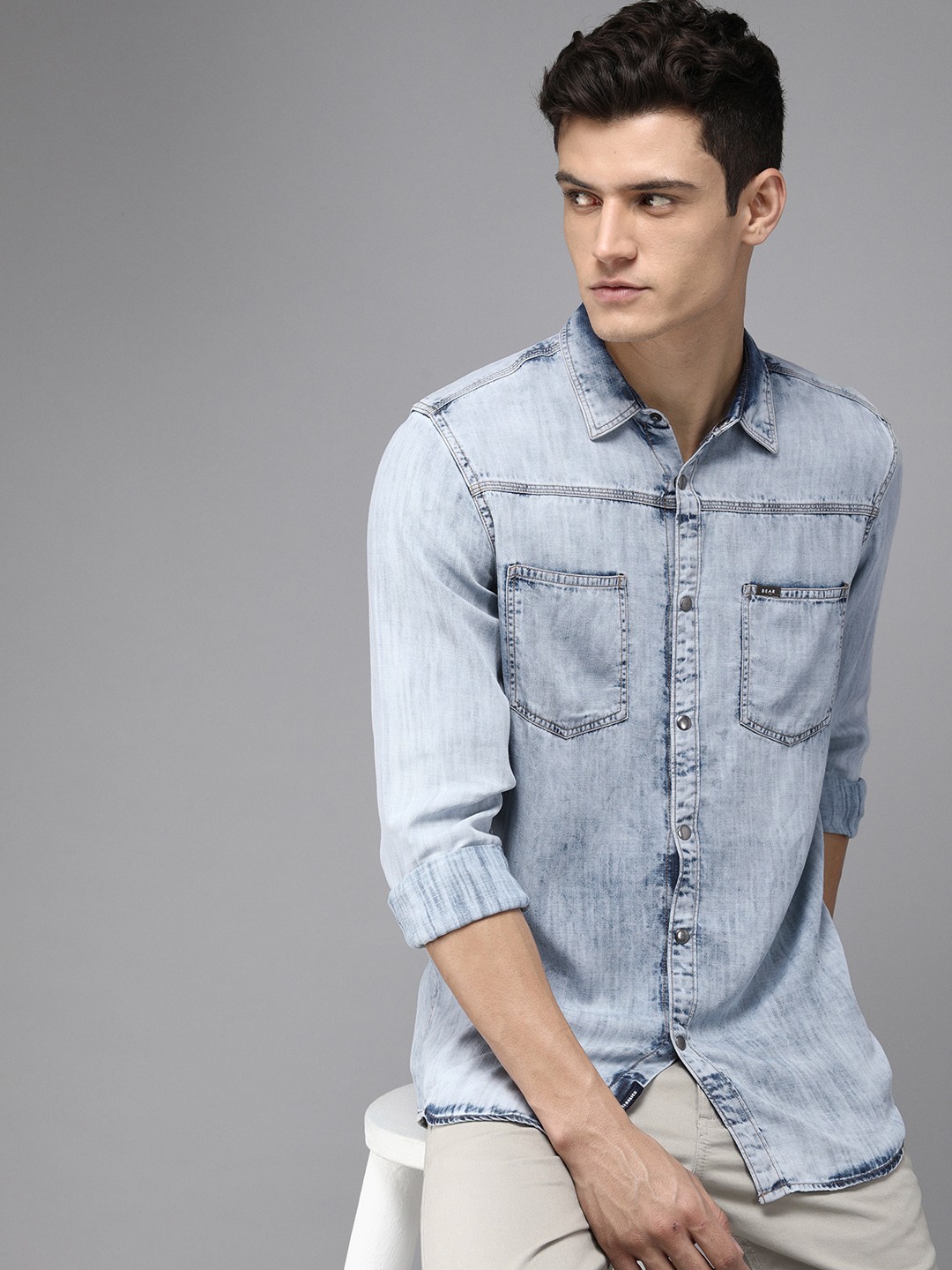 

THE BEAR HOUSE Men Slim Fit Faded Cotton Casual Denim Shirt, Blue