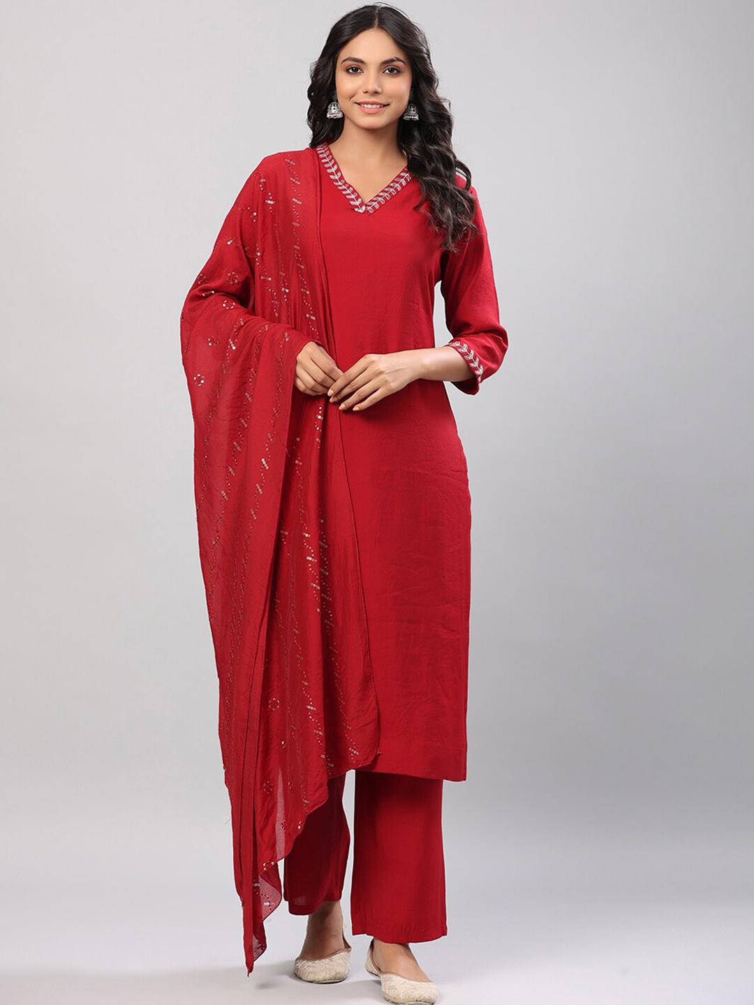 

Do Dhaage Women Red Sequinned Kurta with Trousers & With Dupatta