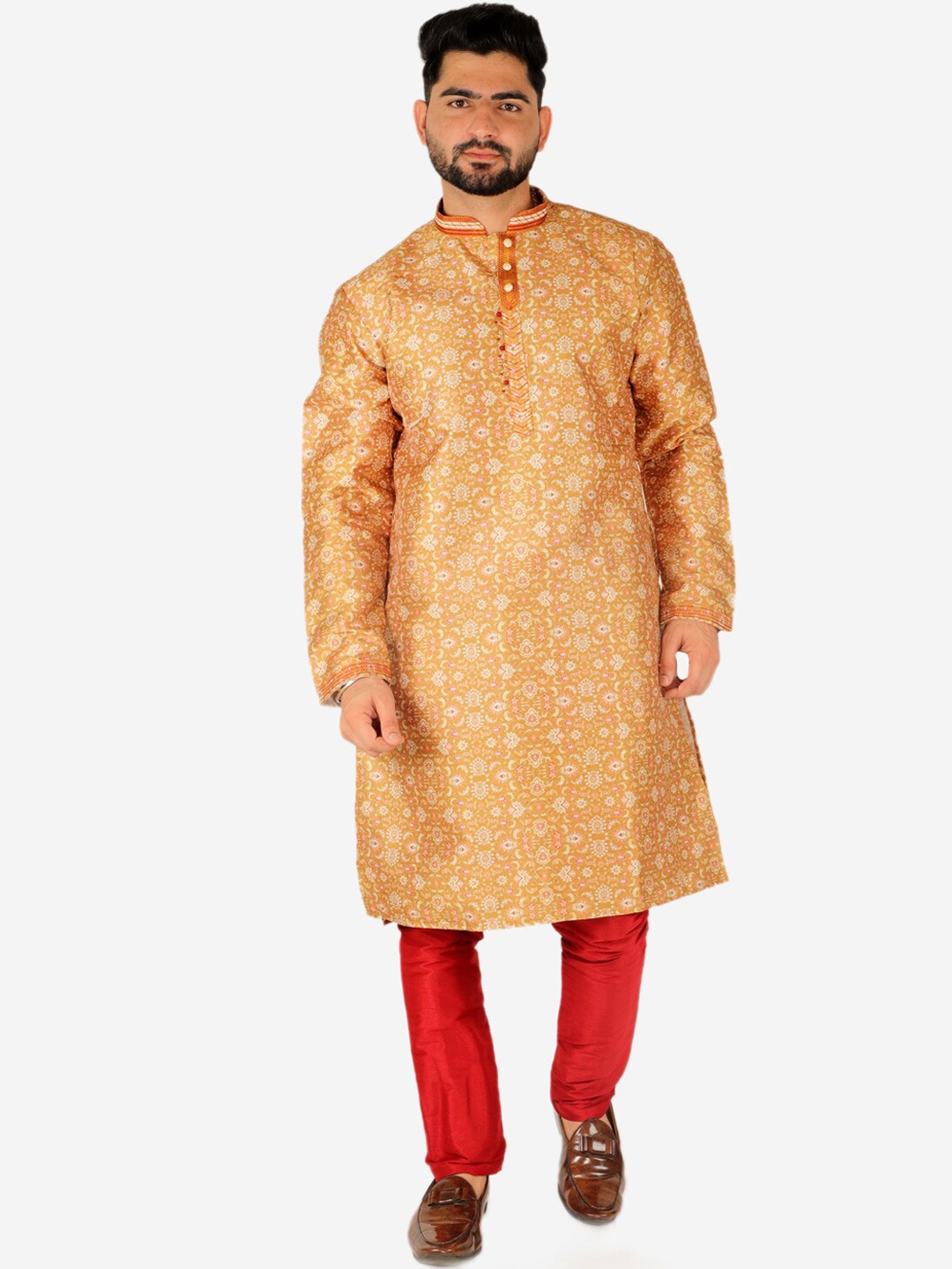 

Pro-Ethic STYLE DEVELOPER Men Floral Printed Kurta with Churidar, Gold