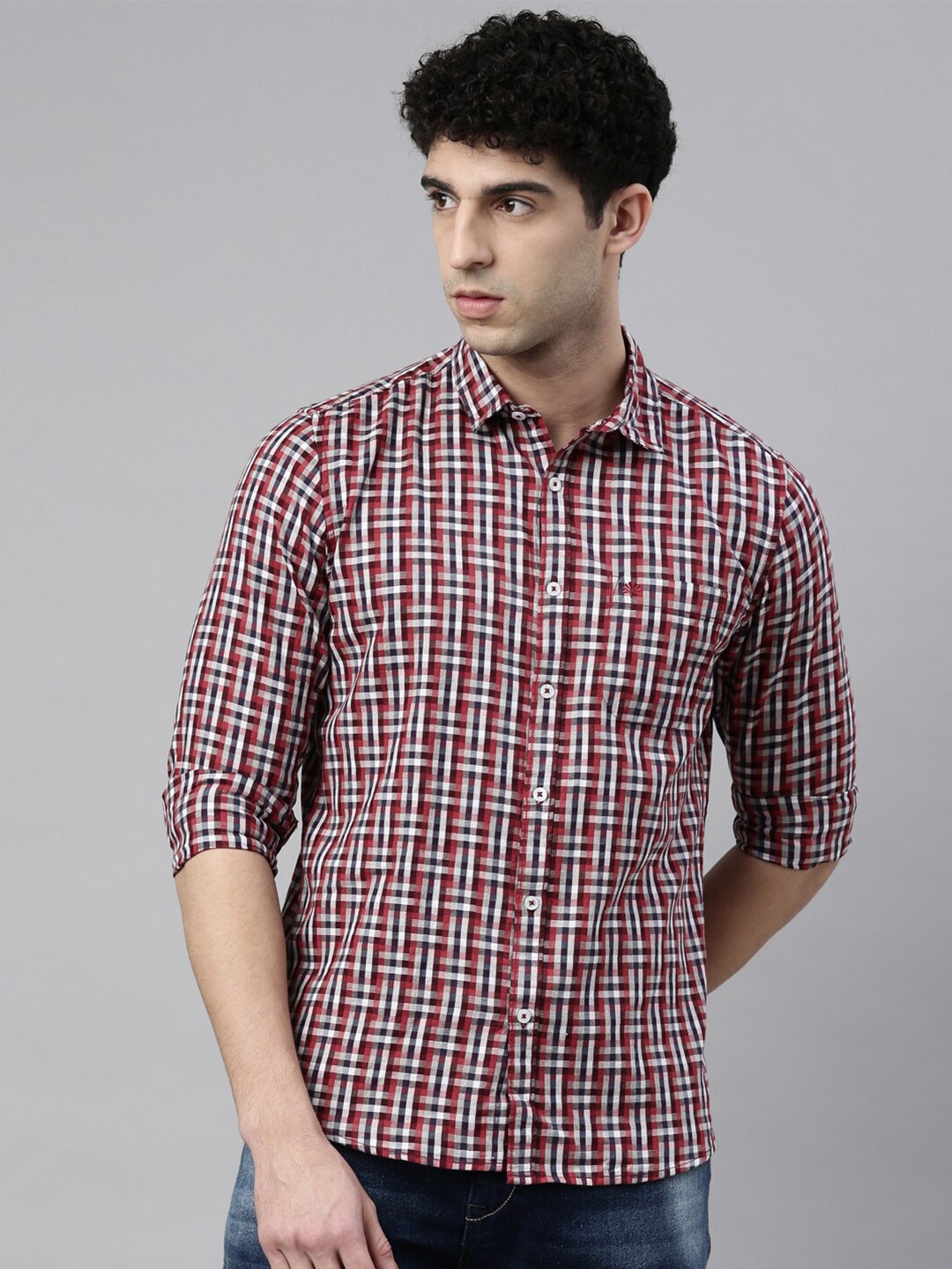 

Chennis Men Red Slim Fit Gingham Checked Casual Shirt