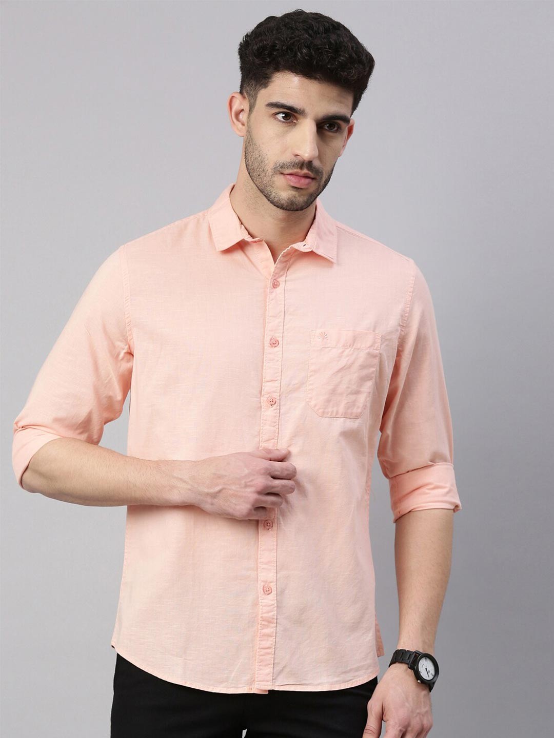 

Chennis Men Peach-Coloured Slim Fit Casual Shirt