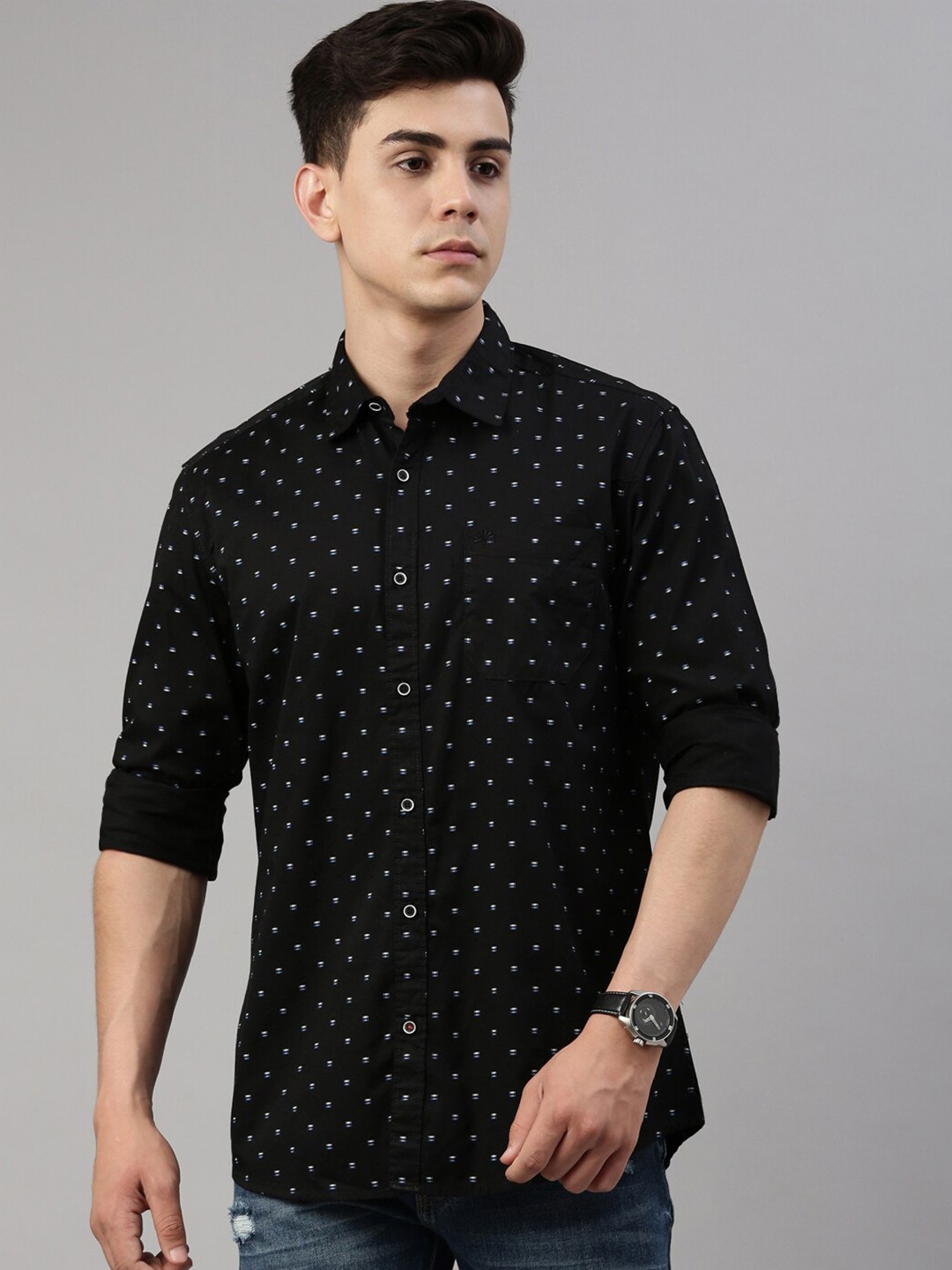 

Chennis Men Black Slim Fit Printed Casual Shirt