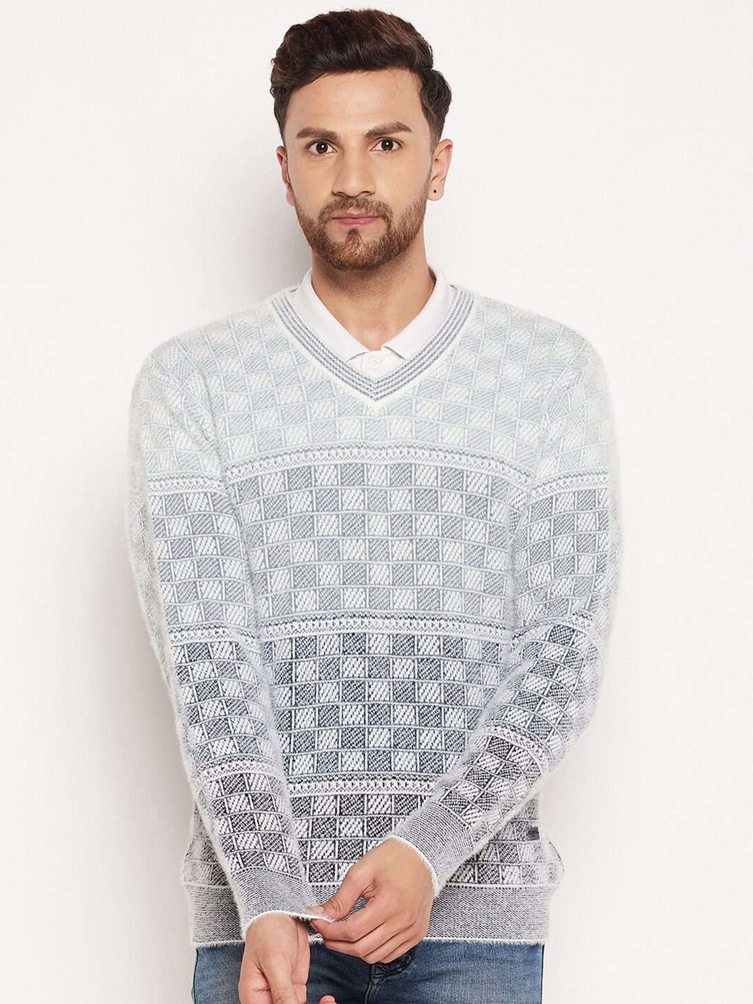 

Duke Men Grey Checked Pullover