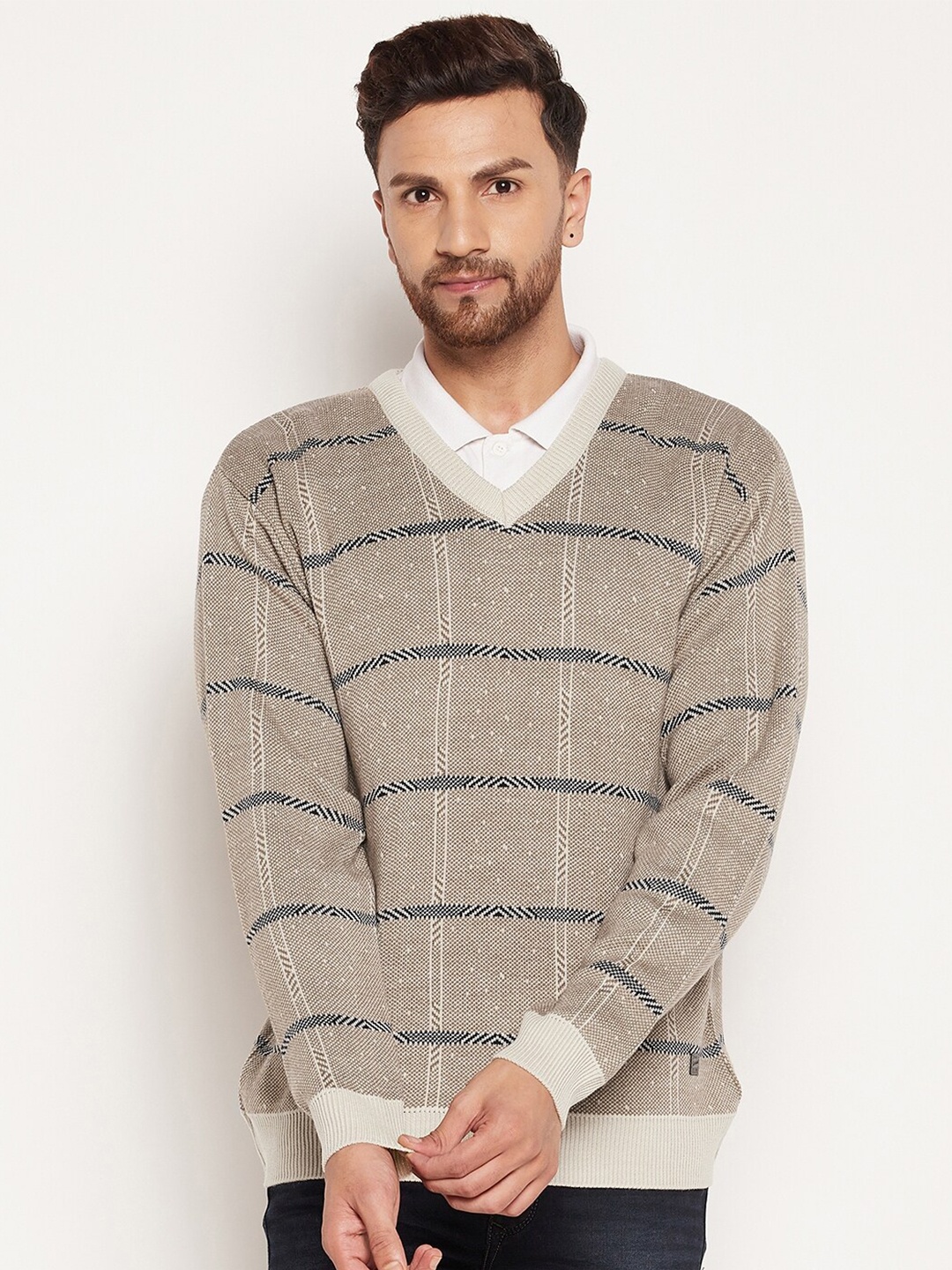 

Duke Men Beige & Blue Checked Pullover