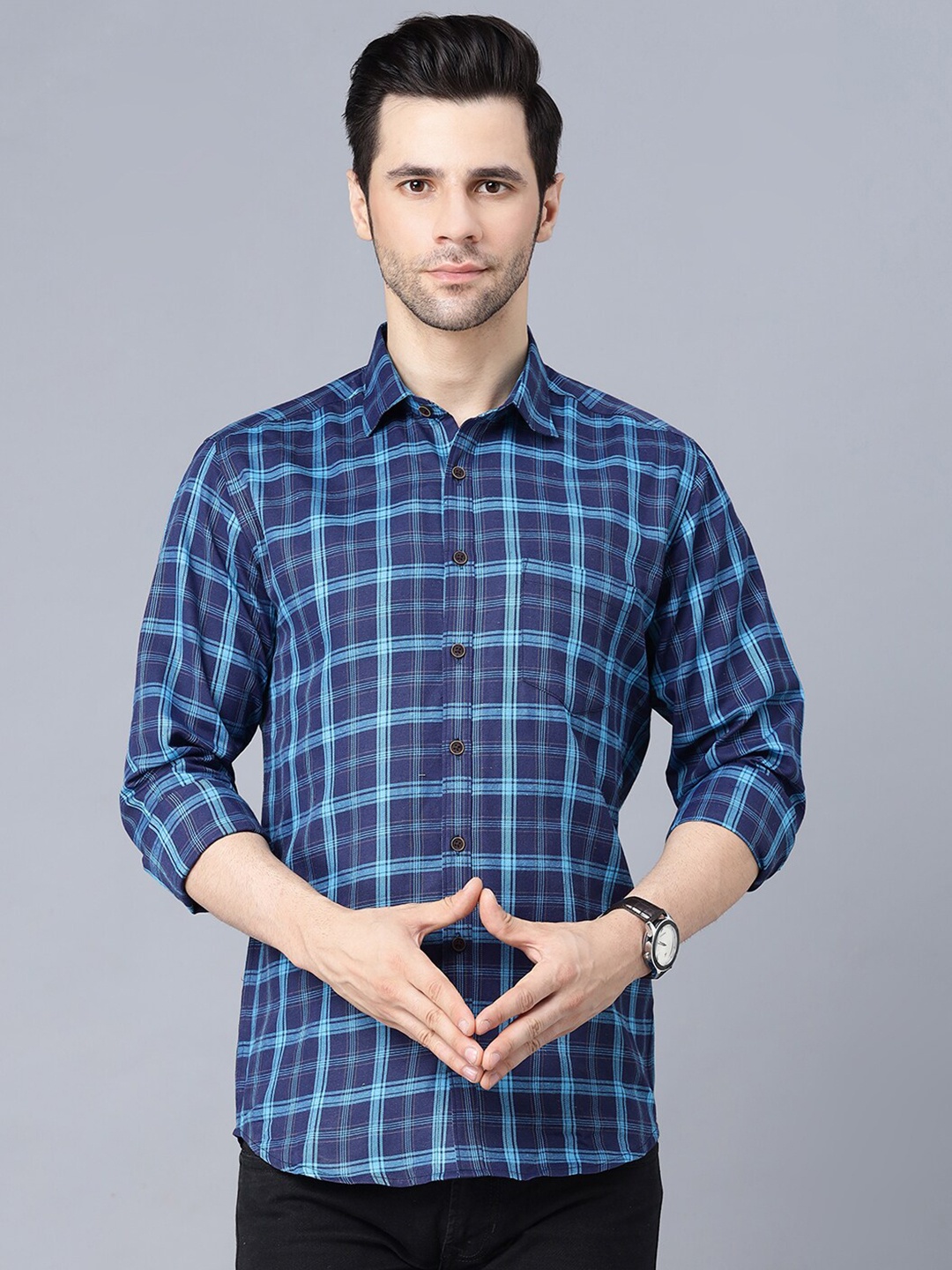 

MR KAMEEJ Men Blue Comfort Checked Casual Shirt