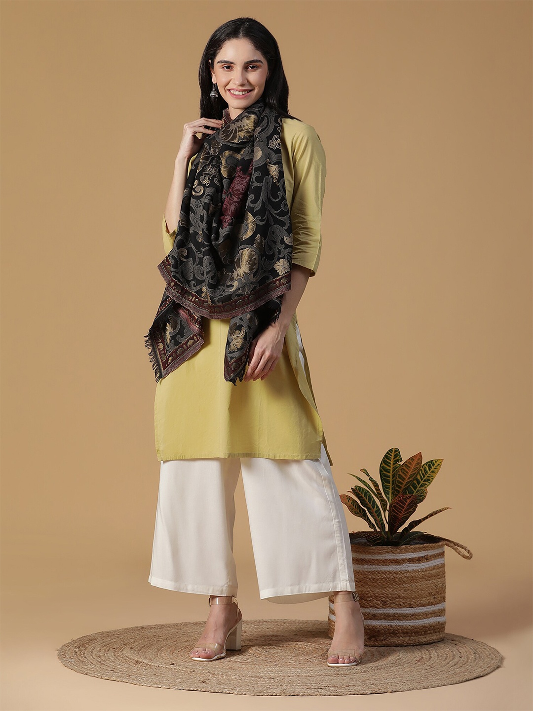 

SHINGORA Women Black & Beige Floral Printed Fringed Stole