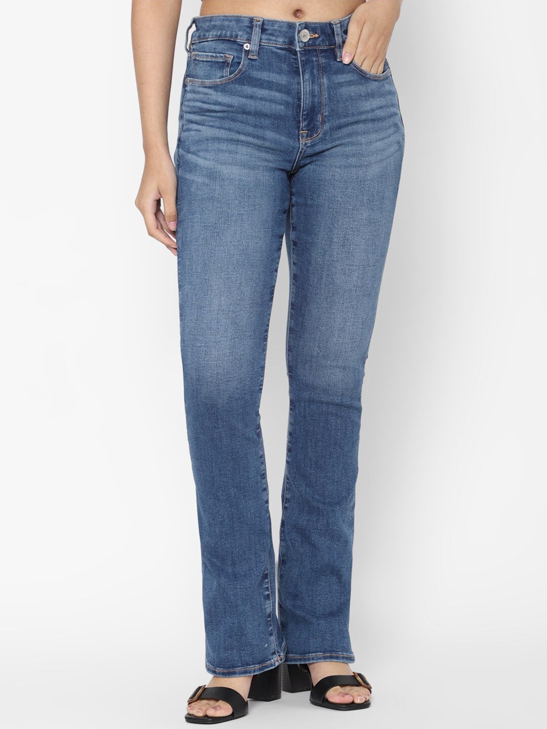 

AMERICAN EAGLE OUTFITTERS Women Blue Straight Fit Light Fade Jeans