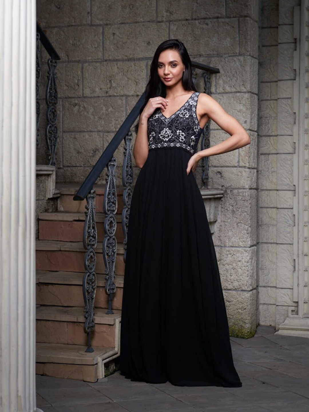 

Style Island Black Floral Embroidered Maxi Dress