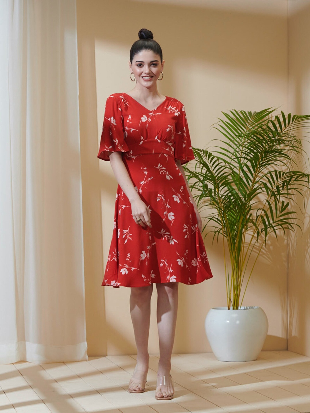 

Style Island Red Printed Floral Knee Length Flared Sleeves Dress
