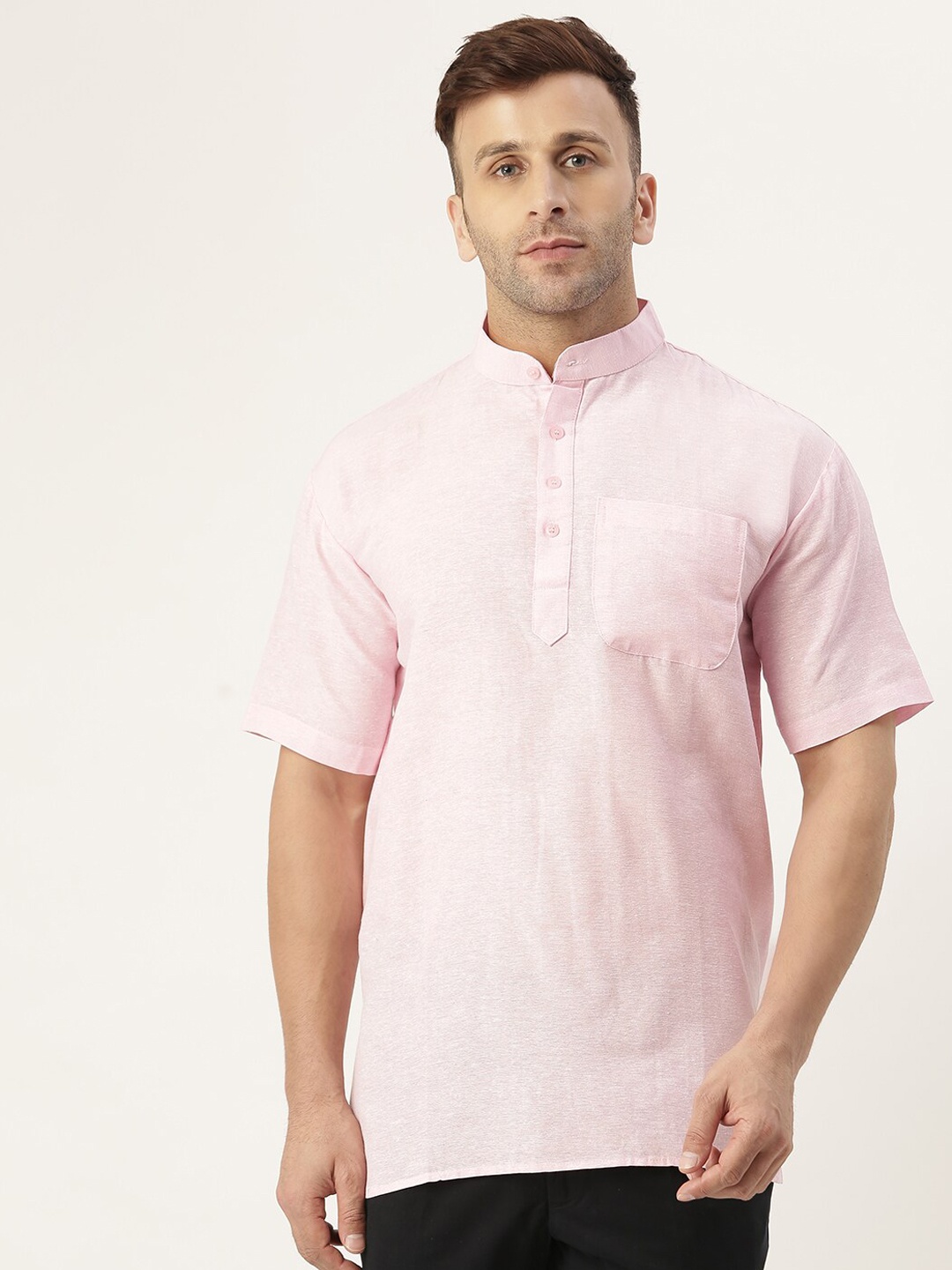 

RIAG Men Pink Solid Mandarin Collar Half Sleeves Cotton Short Kurta