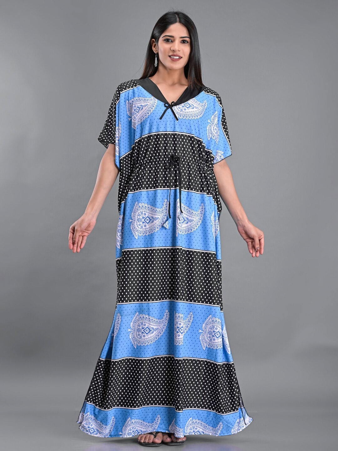 

Apratim Women Black & Blue Polka Dots Printed Satin Kaftan Nightdress