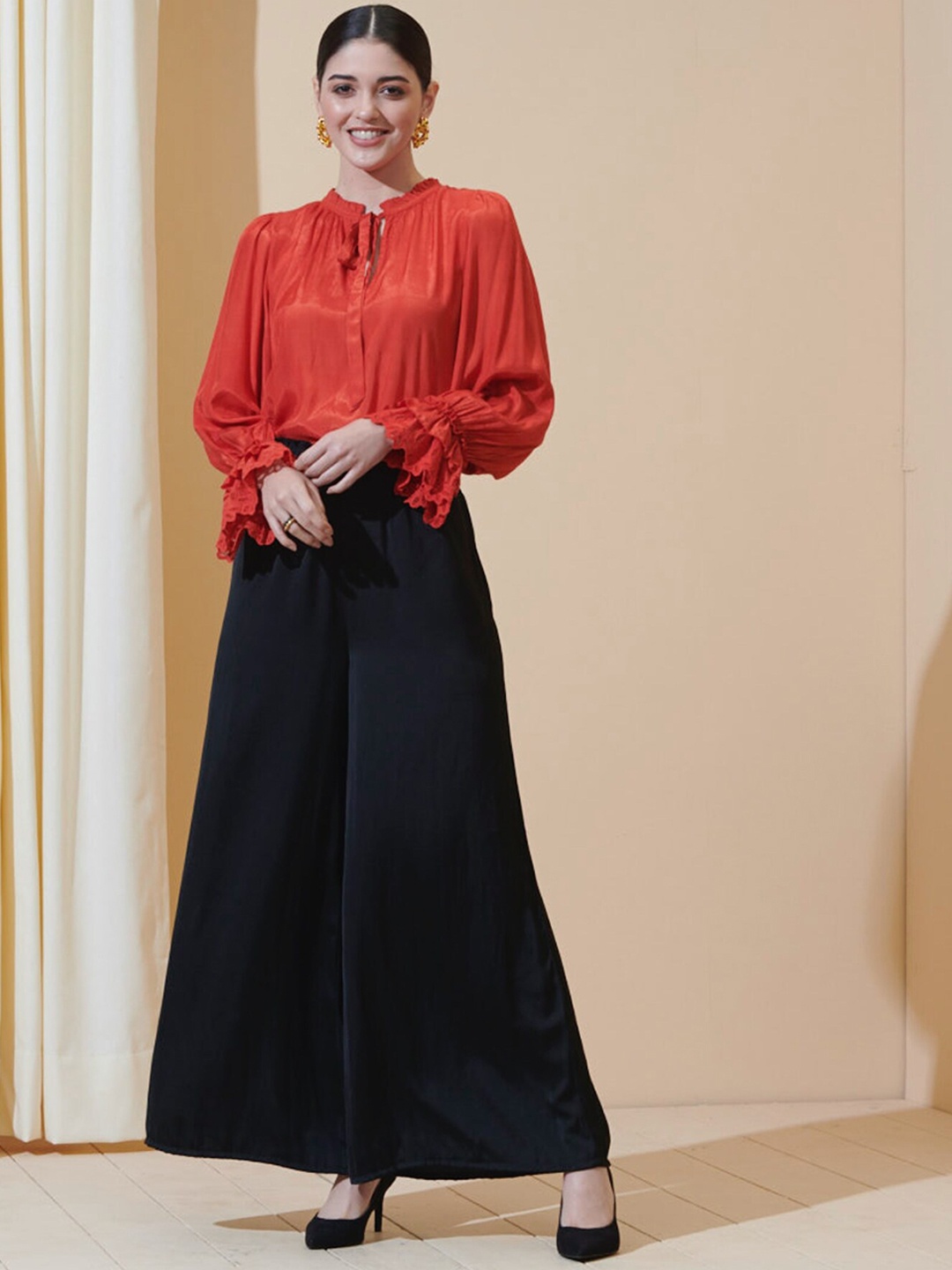 

Style Island Women Smart Loose Fit High-Rise Pleated Trousers, Black