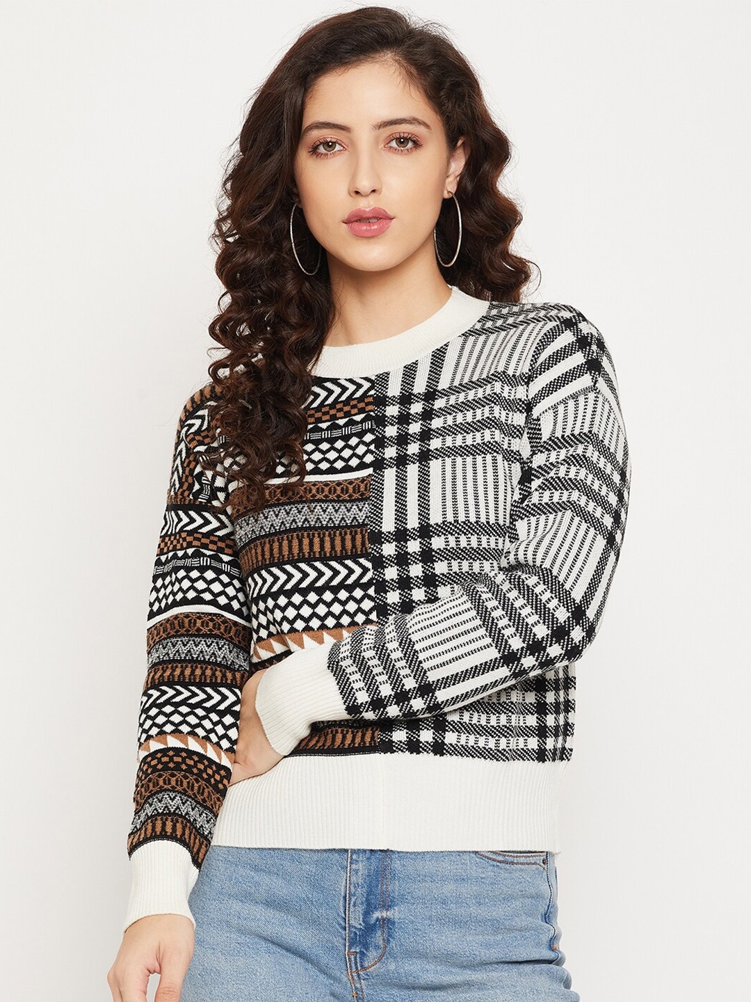 

CAMLA Women Black & Off White Checked Printed Pullover