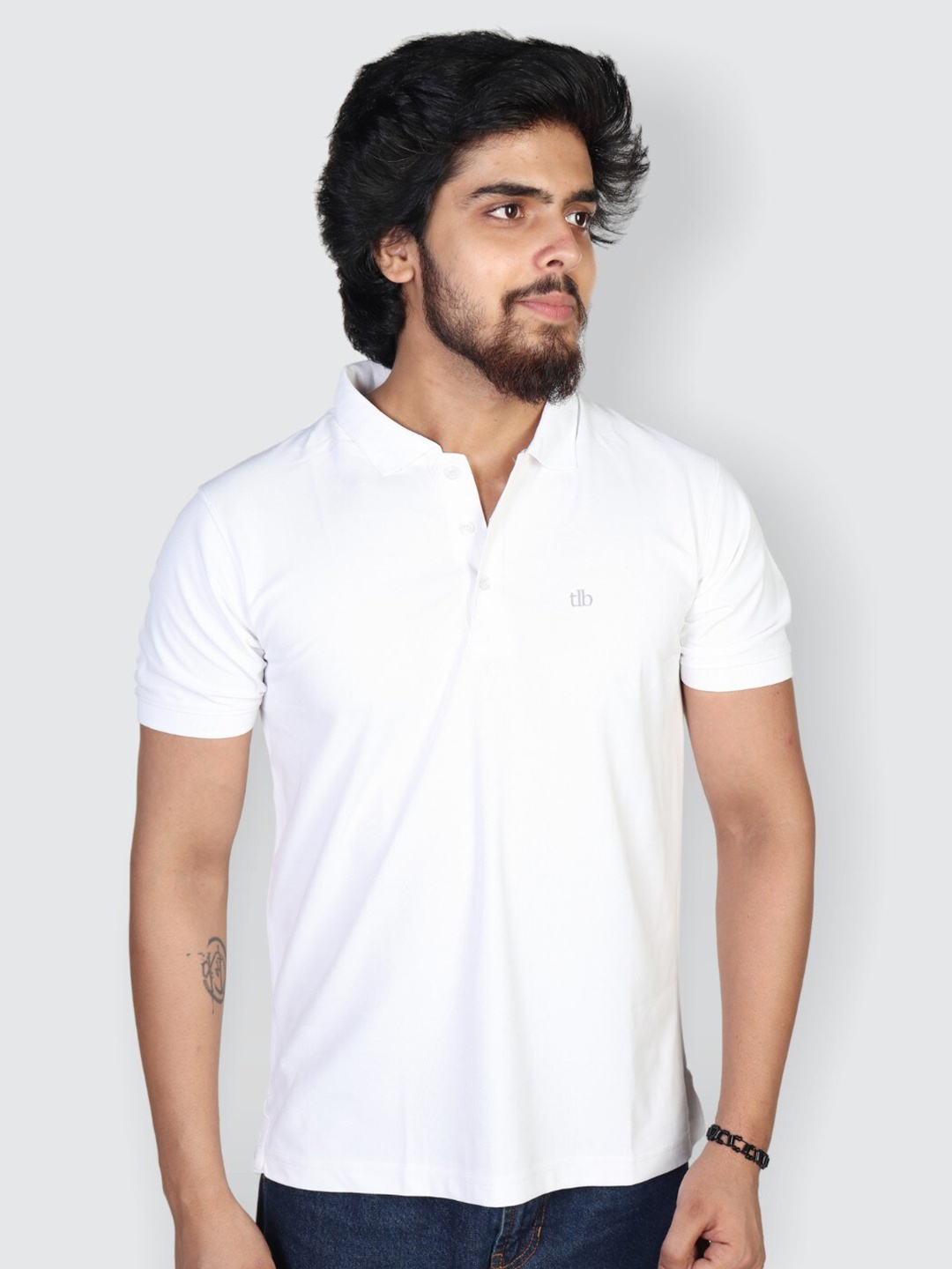 

The Label Bar Men White Polo Collar T-shirt
