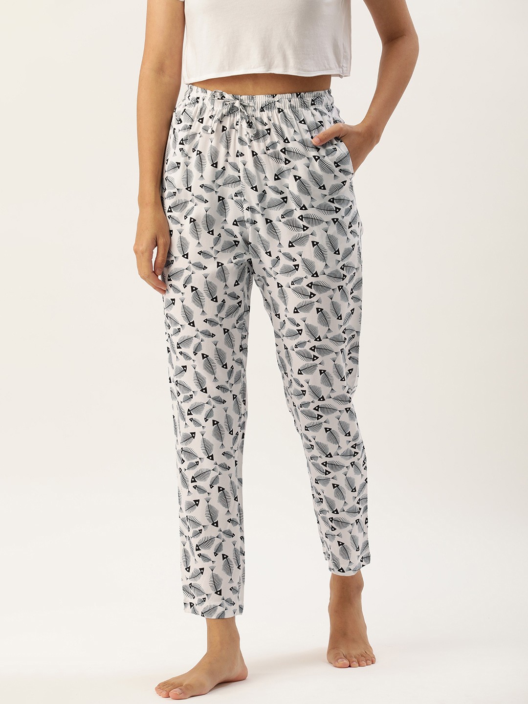 

ETC Women White & Black Printed Lounge Pants