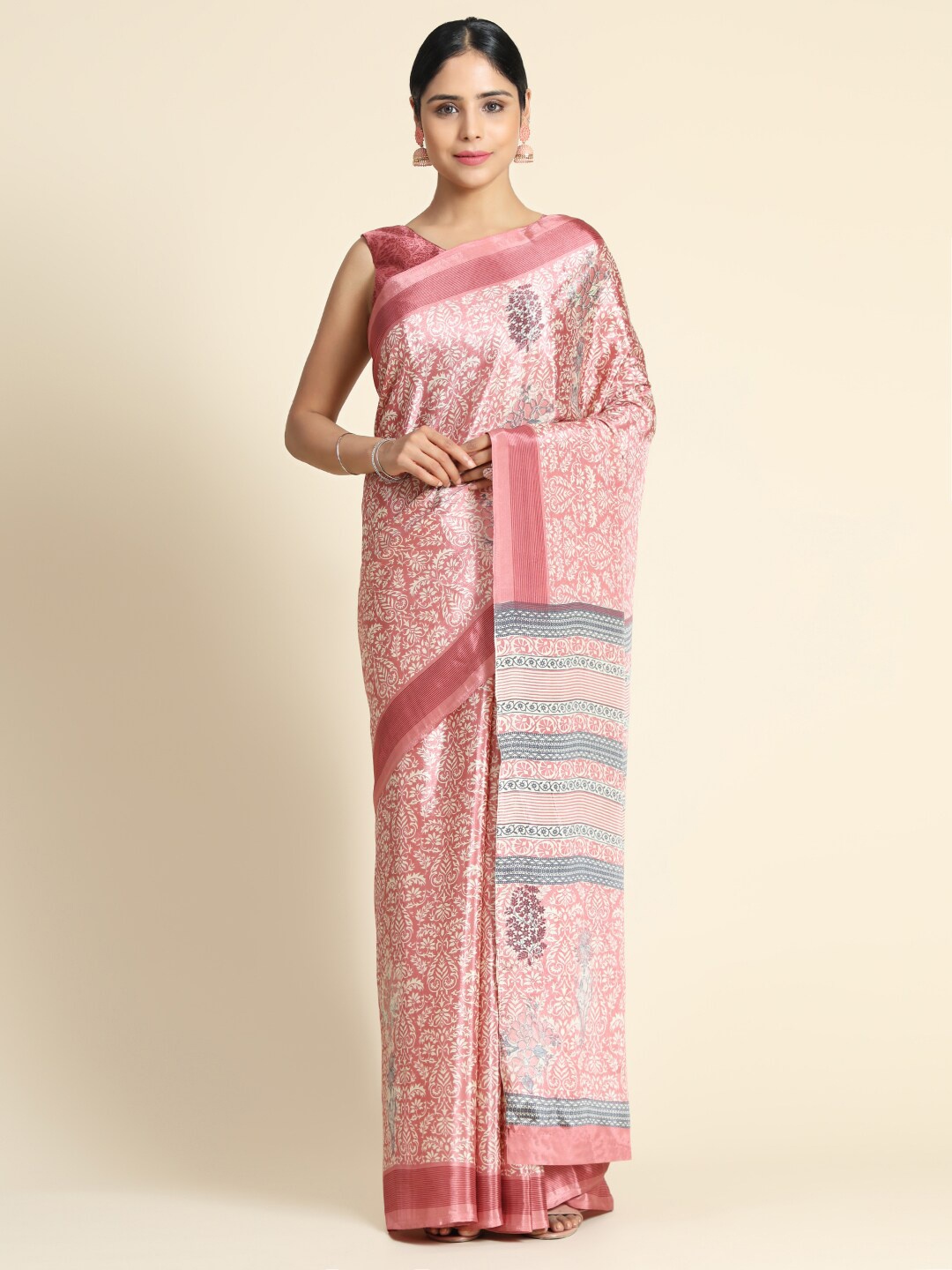 

Kasak Pink & White Floral Saree