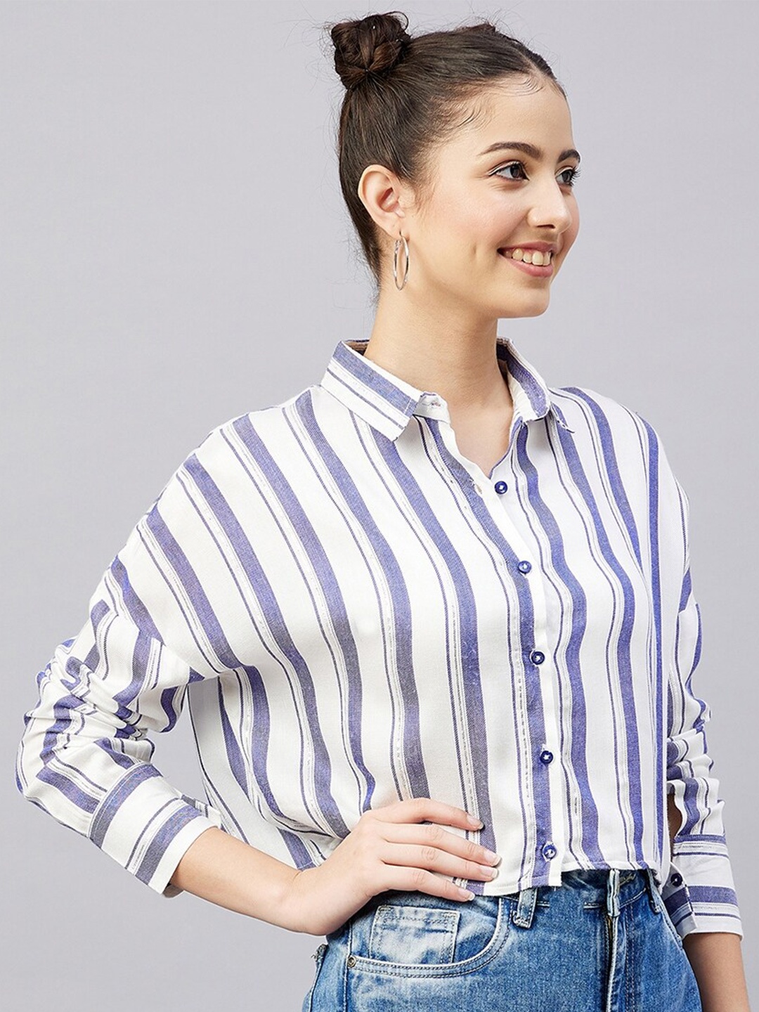 

CHIMPAAANZEE Women Navy Blue Relaxed Striped Casual Shirt