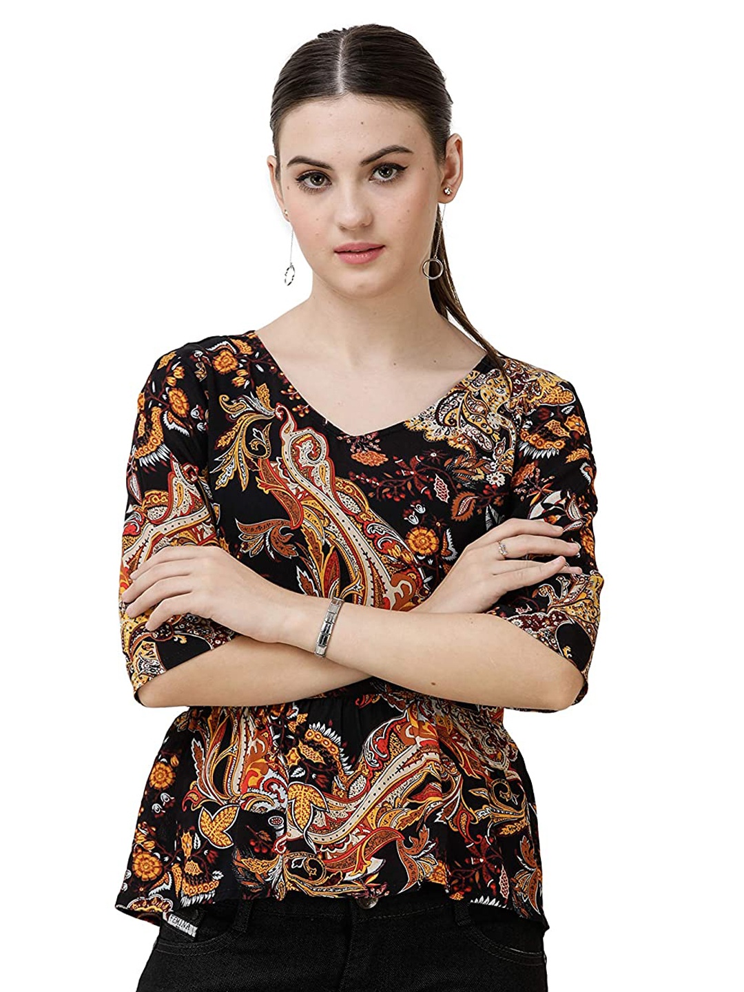 

DECHEN Women Black & Mustard Yellow Ethnic Motifs Print V-Neck Top