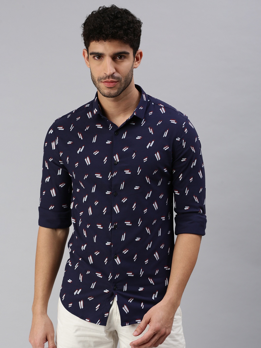 

SHOWOFF Men Navy Blue Comfort Printed Casual Shirt