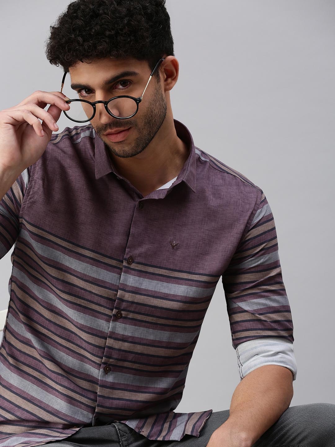 

SHOWOFF Men Mauve Comfort Horizontal Stripes Striped Casual Shirt