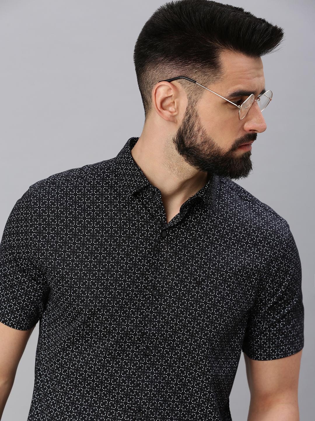 

SHOWOFF Men Black Comfort Printed Casual Shirt