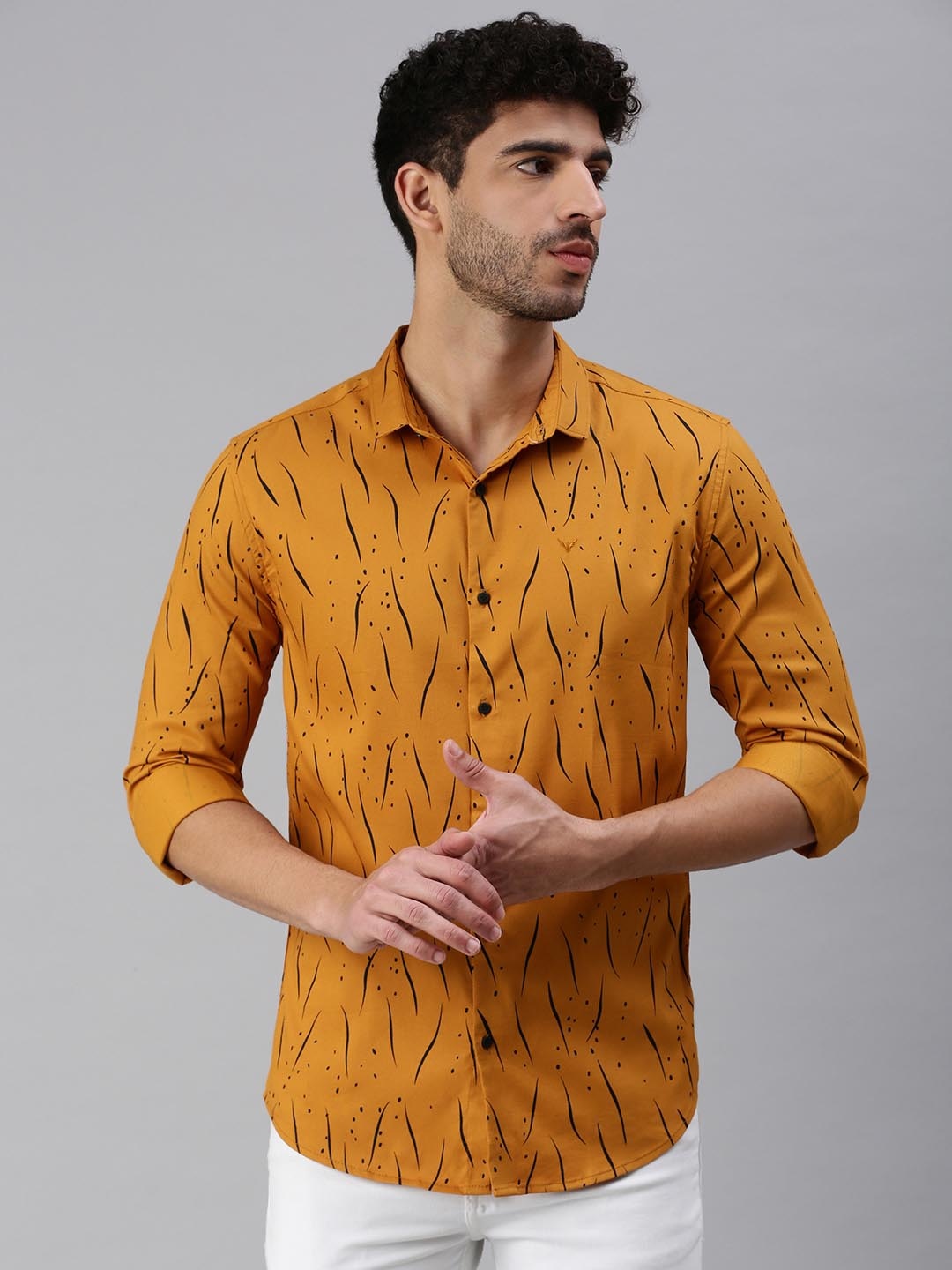 

SHOWOFF Men Mustard Comfort Printed Casual Shirt