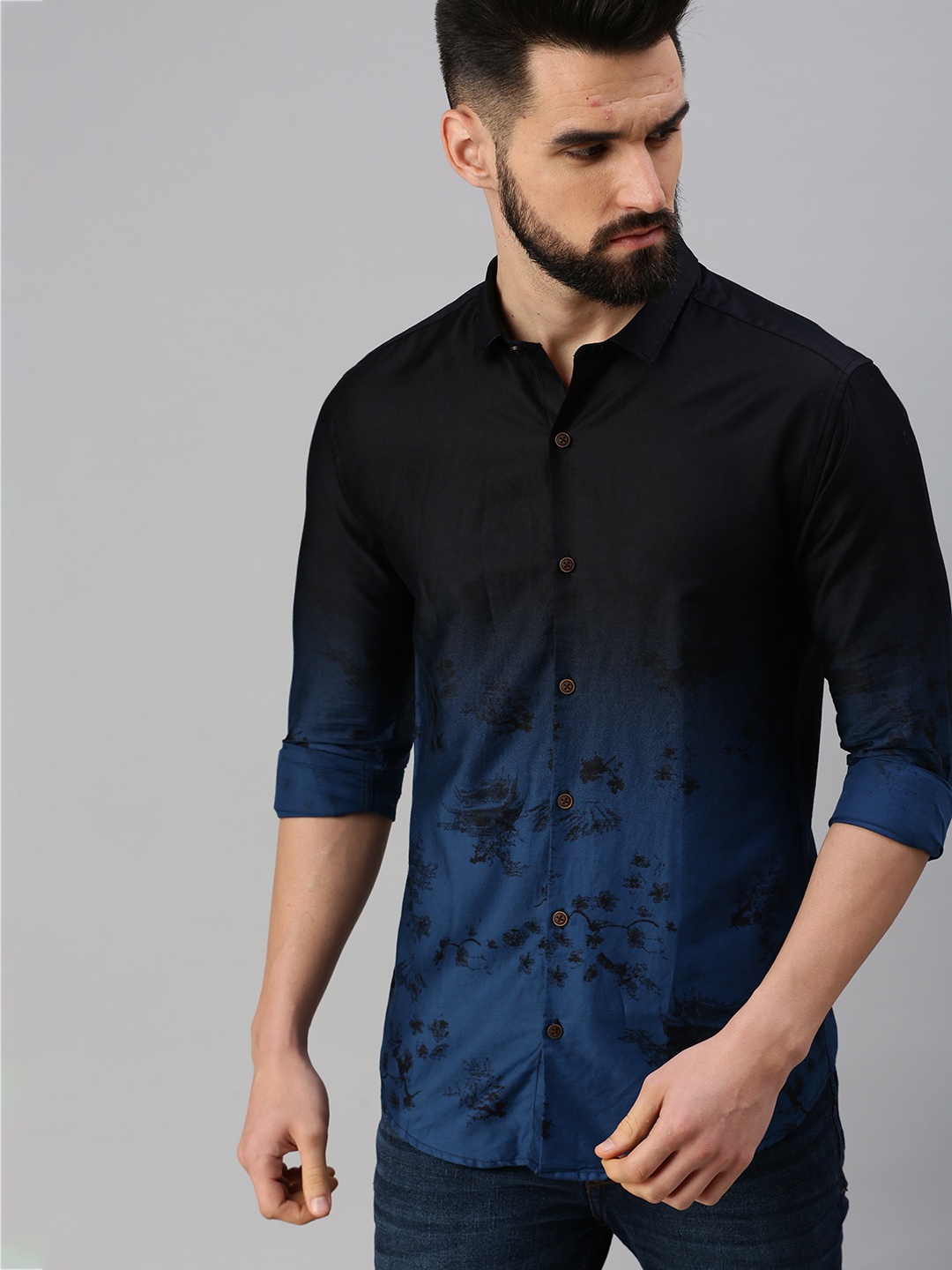 

SHOWOFF Men Navy Blue Comfort Printed Casual Shirt