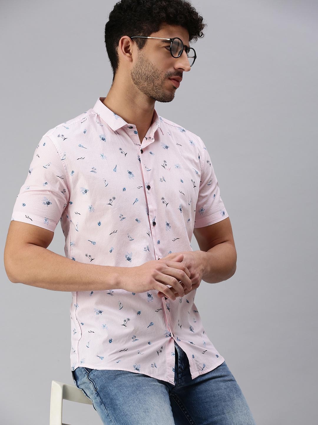 

SHOWOFF Men Pink Comfort Printed Casual Shirt