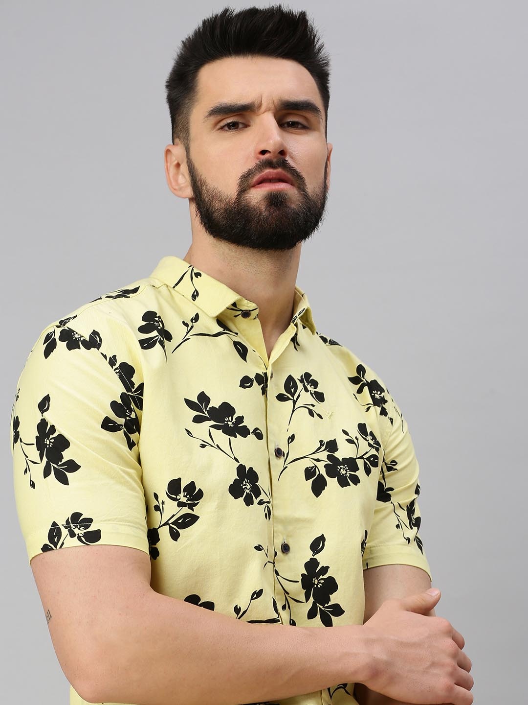 SHOWOFF Men Yellow Comfort Floral Printed Casual Shirt