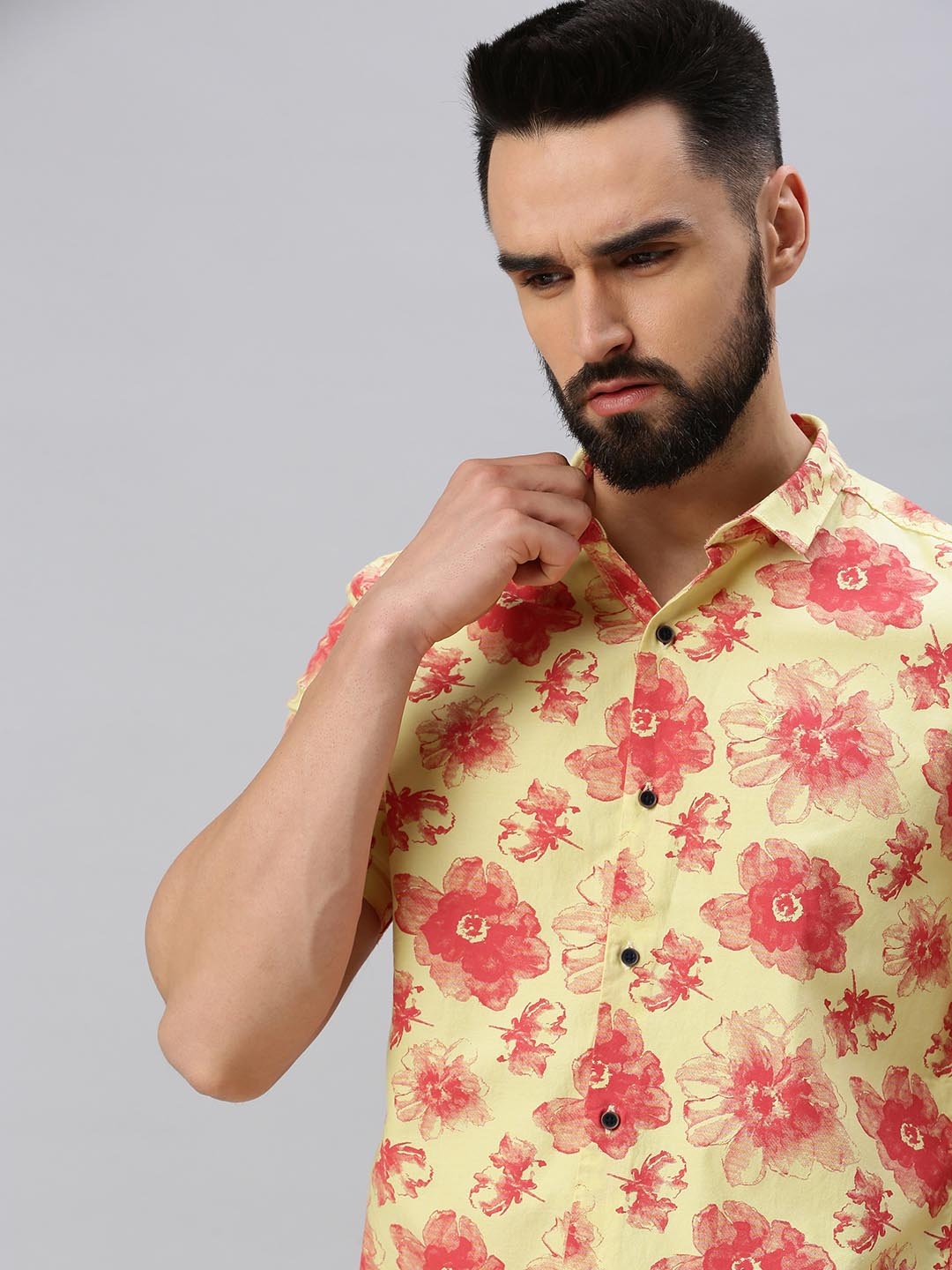 

SHOWOFF Men Yellow Comfort Floral Printed Casual Shirt