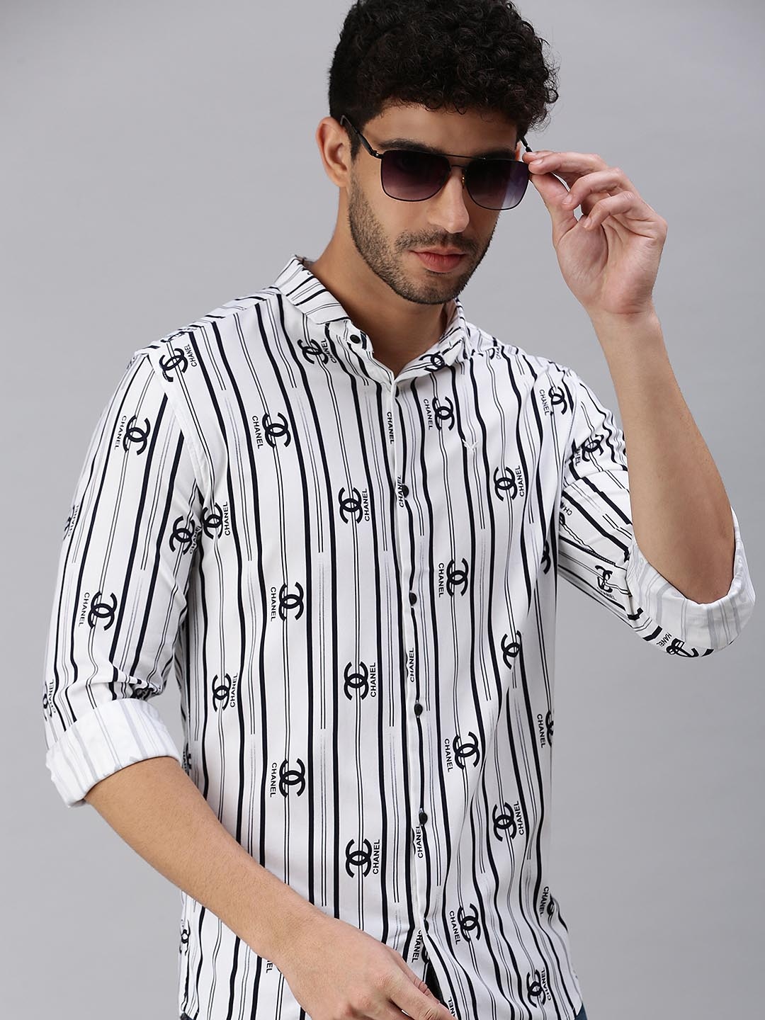 

SHOWOFF Men Comfort Striped Casual Shirt, White